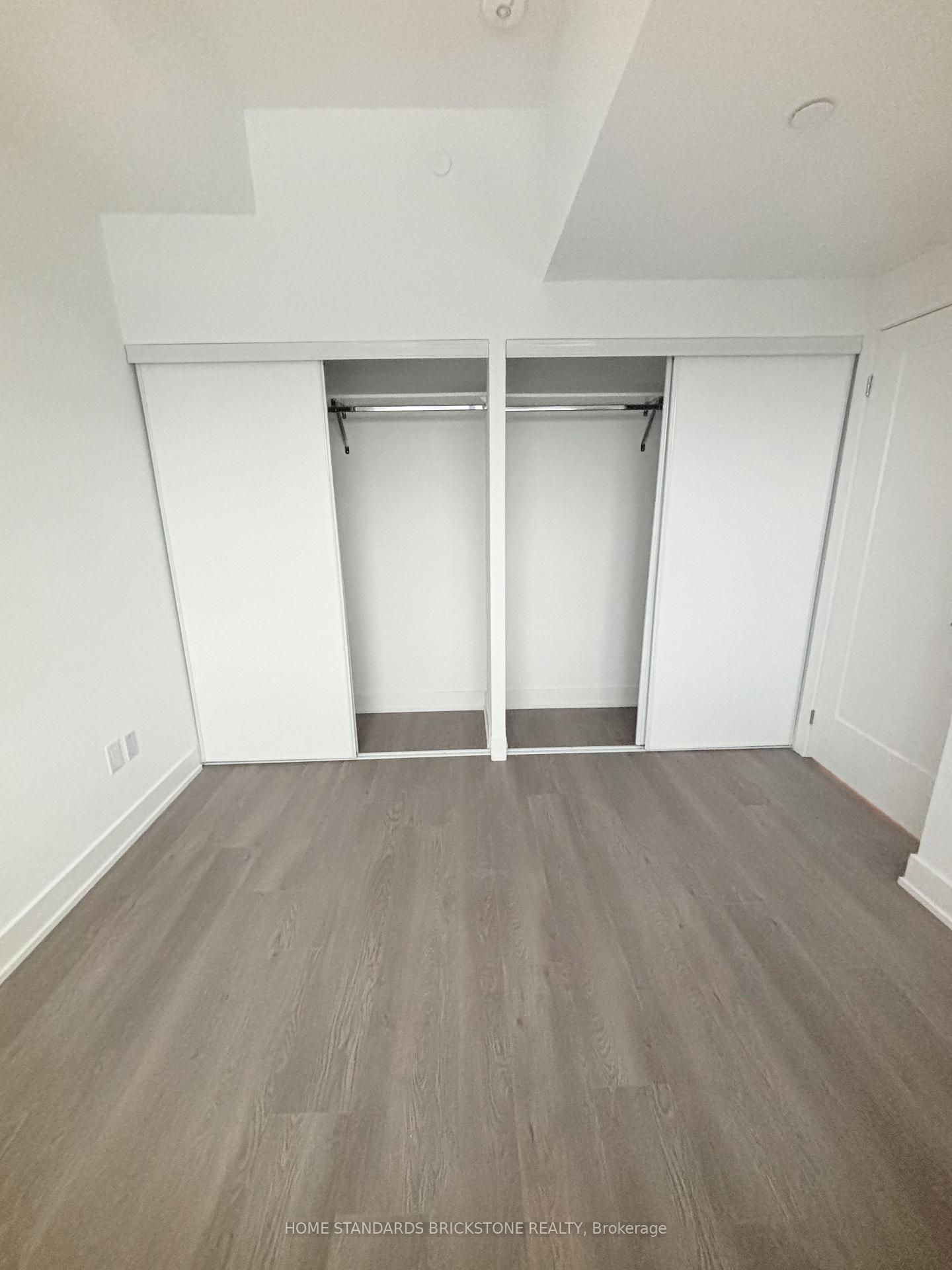 Photo 11 of Unit 1903, 8 Cedarland Drive, Markham, Unionville — HOMEH