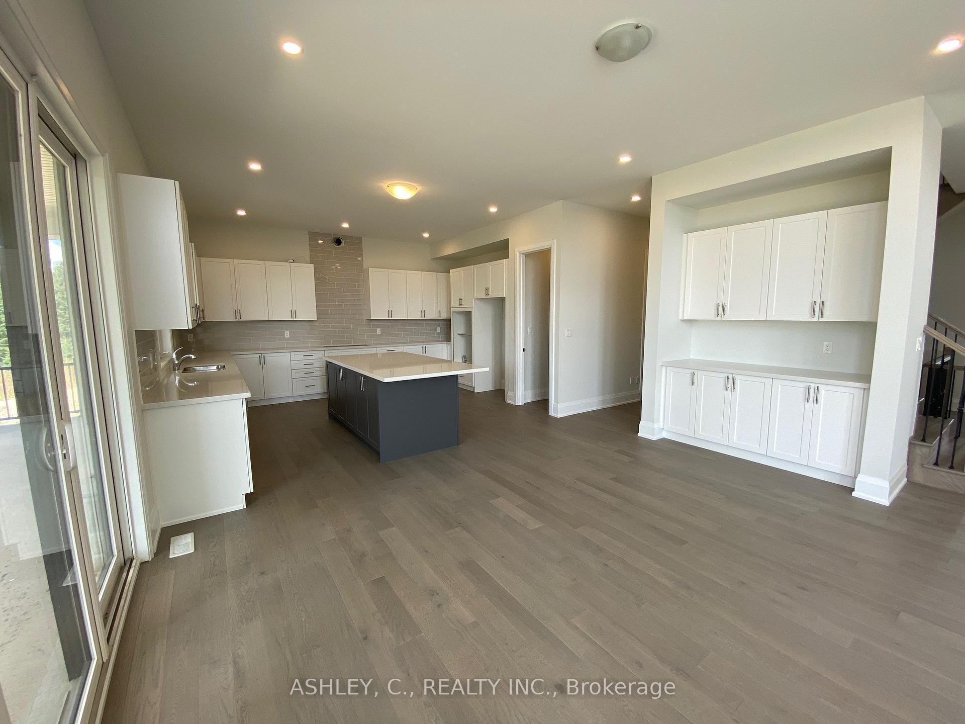 Photo 9 of 132 WIlliam Crisp Drive, Caledon, Alton — HOMEH