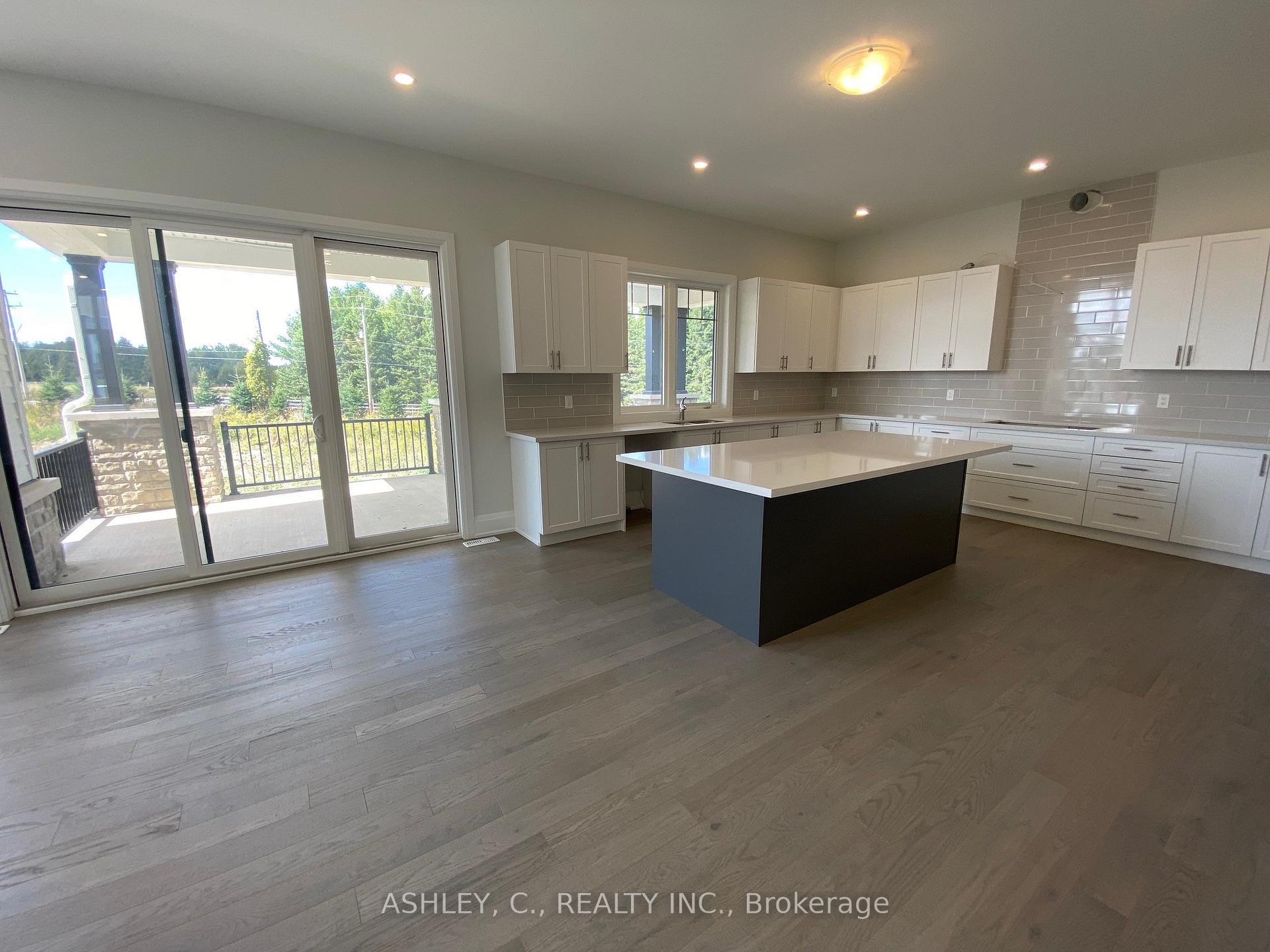 Photo 10 of 132 WIlliam Crisp Drive, Caledon, Alton — HOMEH