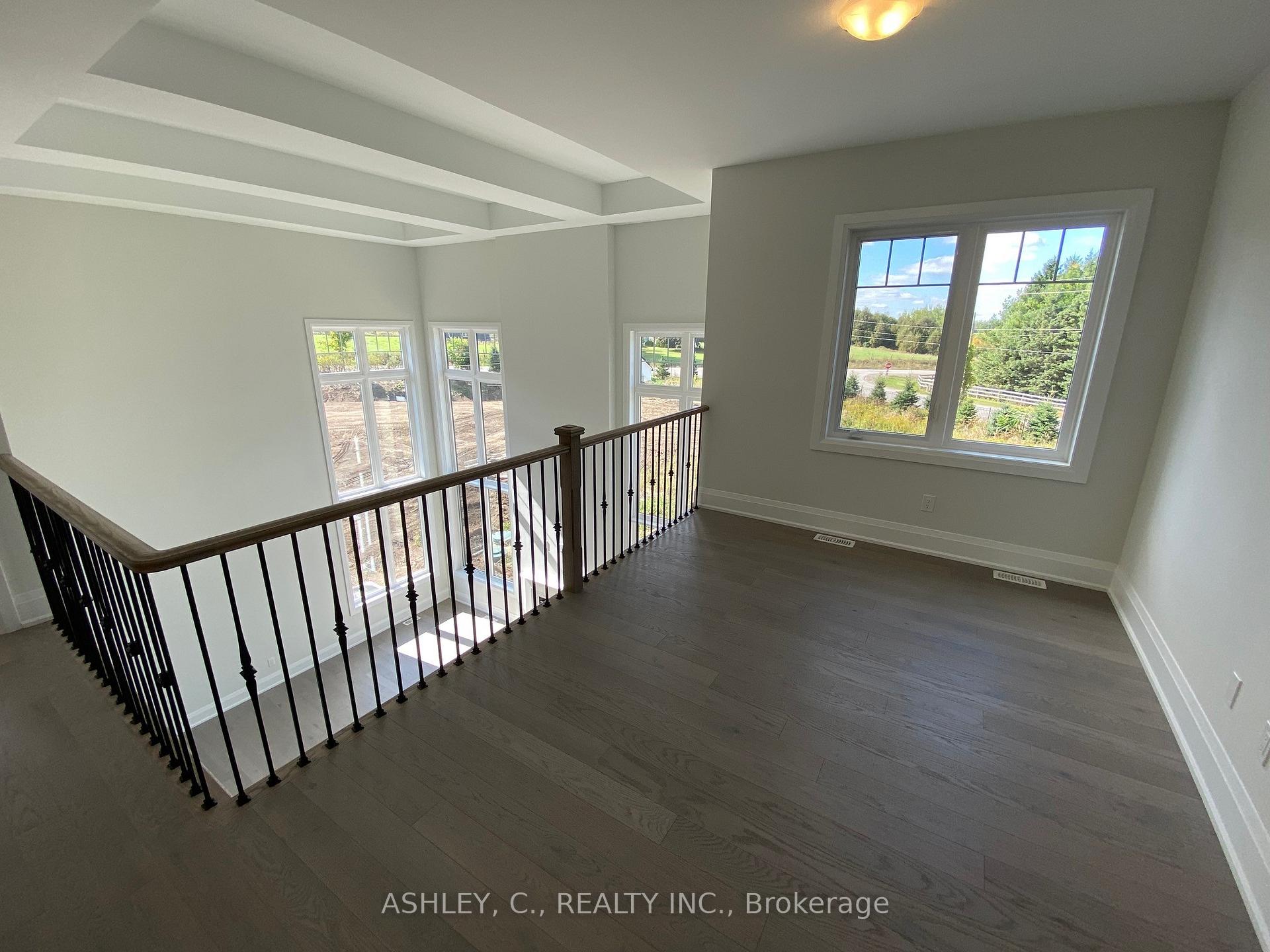 Photo 14 of 132 WIlliam Crisp Drive, Caledon, Alton — HOMEH