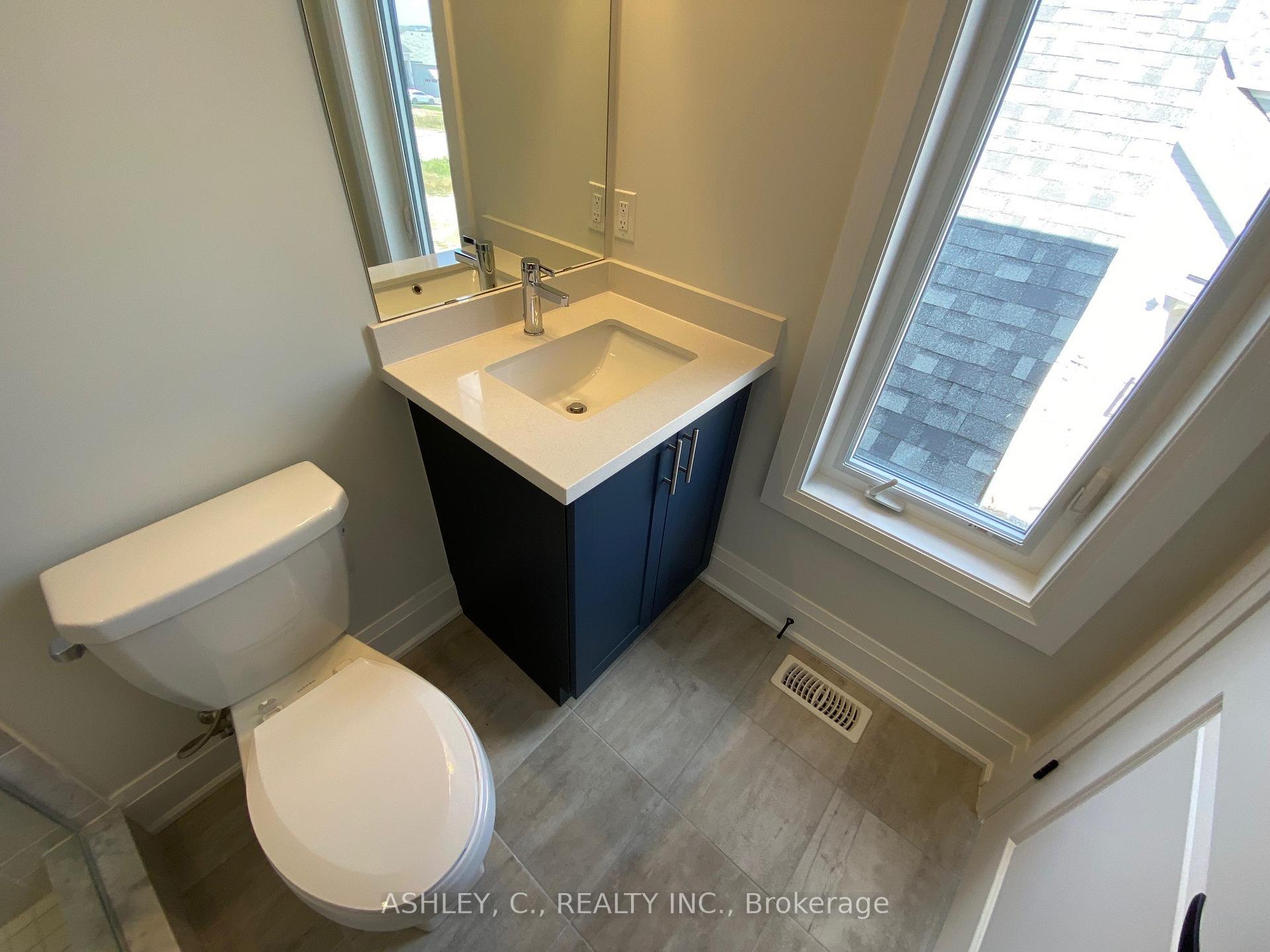 Photo 21 of 132 WIlliam Crisp Drive, Caledon, Alton — HOMEH
