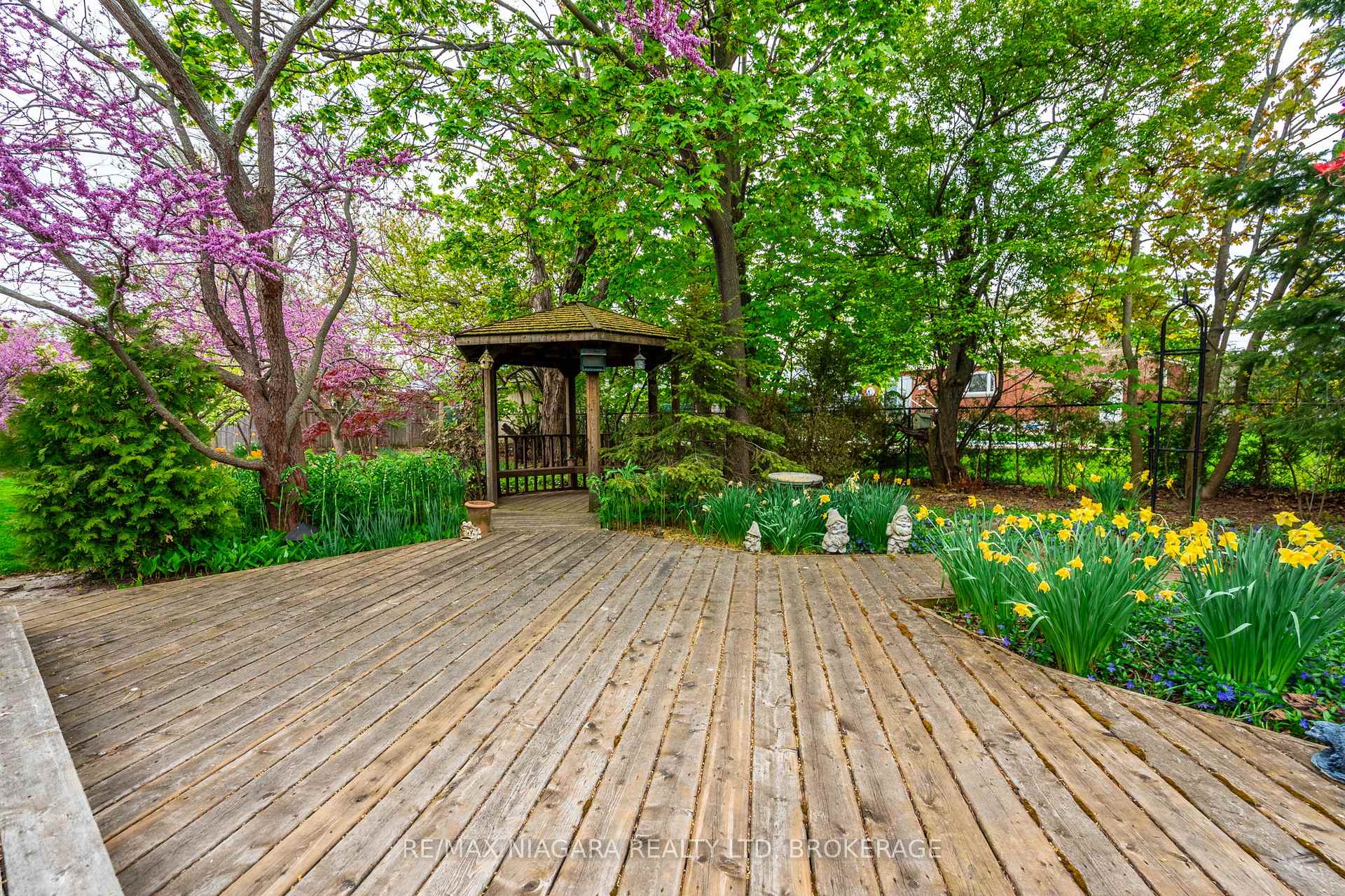 Photo 36 of 5 Almond Gardens, Grimsby, Grimsby Beach — HOMEH