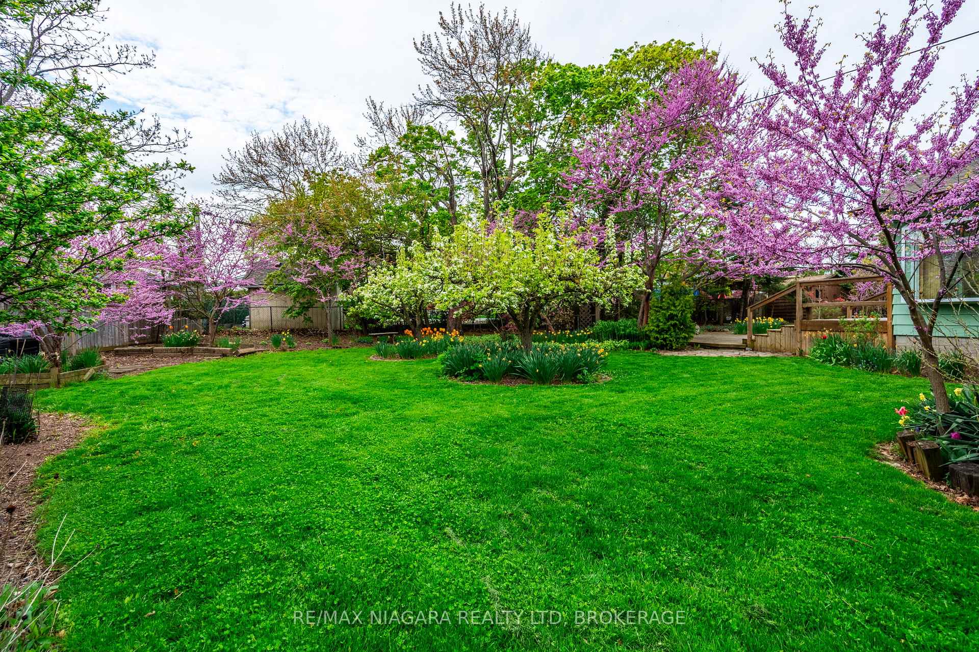 Photo 40 of 5 Almond Gardens, Grimsby, Grimsby Beach — HOMEH