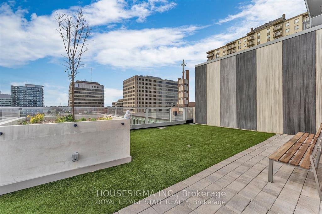 Photo 13 of Unit 2408, 60 Frederick Street, Kitchener — HOMEH