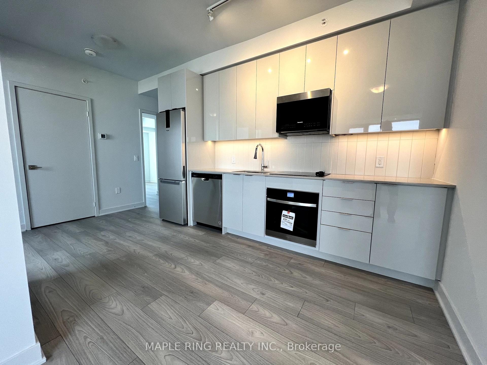 Photo 10 of Unit 4902, 2920 Highway 7 Road, Vaughan, Concord — HOMEH