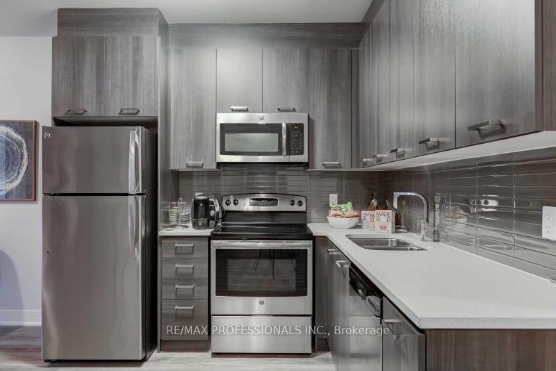 Photo 8 of Unit 405, 150 Main Street W, Hamilton, Central — HOMEH