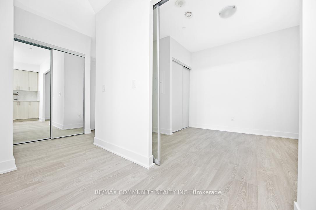 Photo 12 of Unit 302, 2545 Simcoe Street N, Oshawa, Windfields — HOMEH