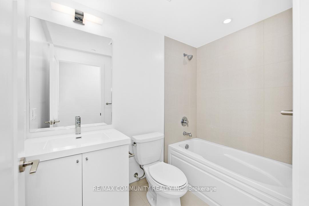 Photo 14 of Unit 302, 2545 Simcoe Street N, Oshawa, Windfields — HOMEH