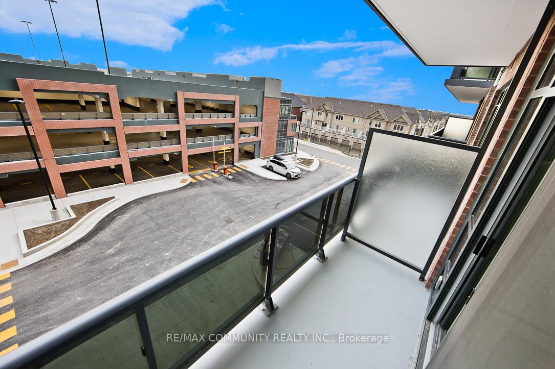 Photo 19 of Unit 302, 2545 Simcoe Street N, Oshawa, Windfields — HOMEH