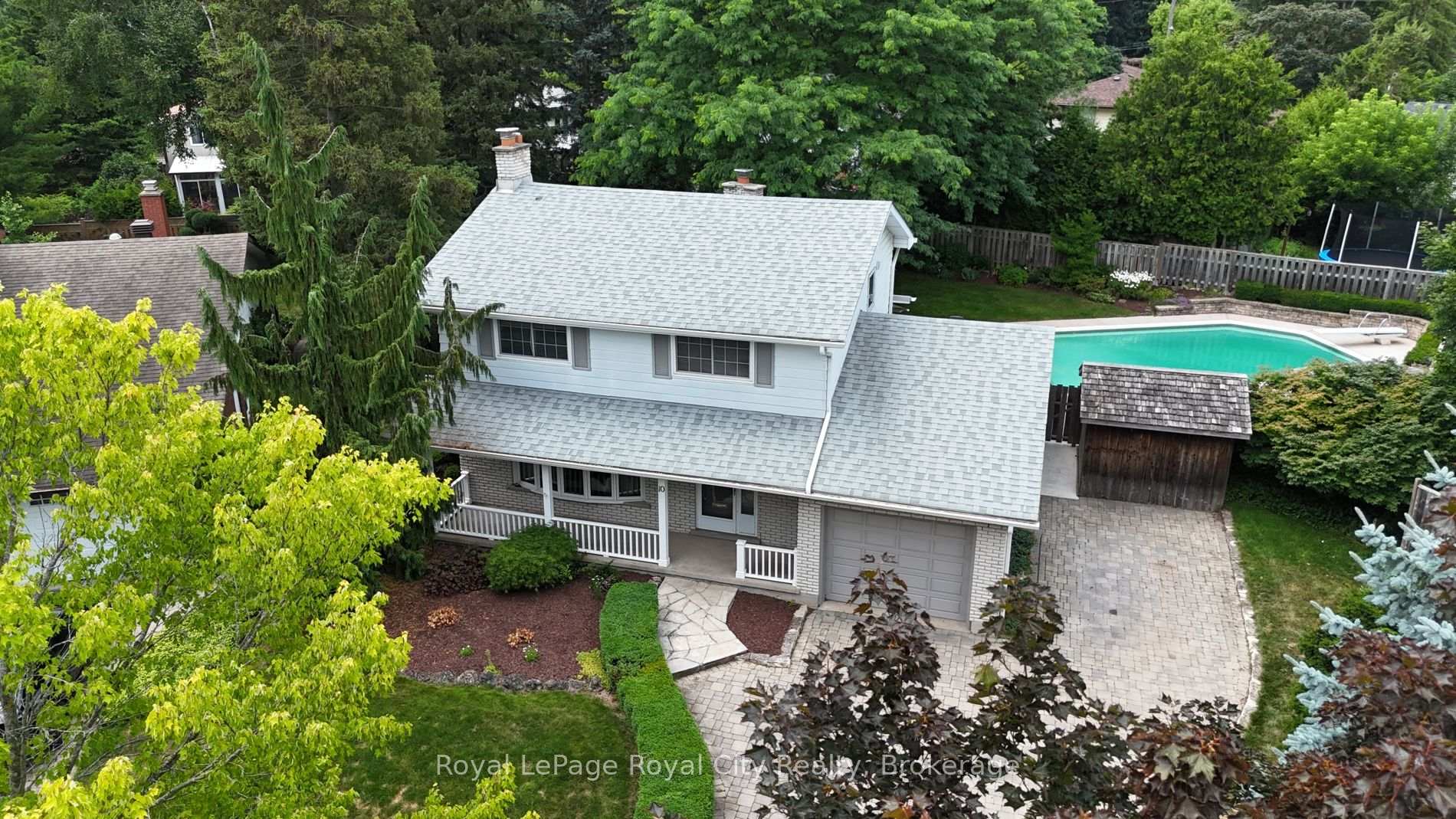 Photo 1 of 10 Eton Place, Guelph, Riverside Park — HOMEH