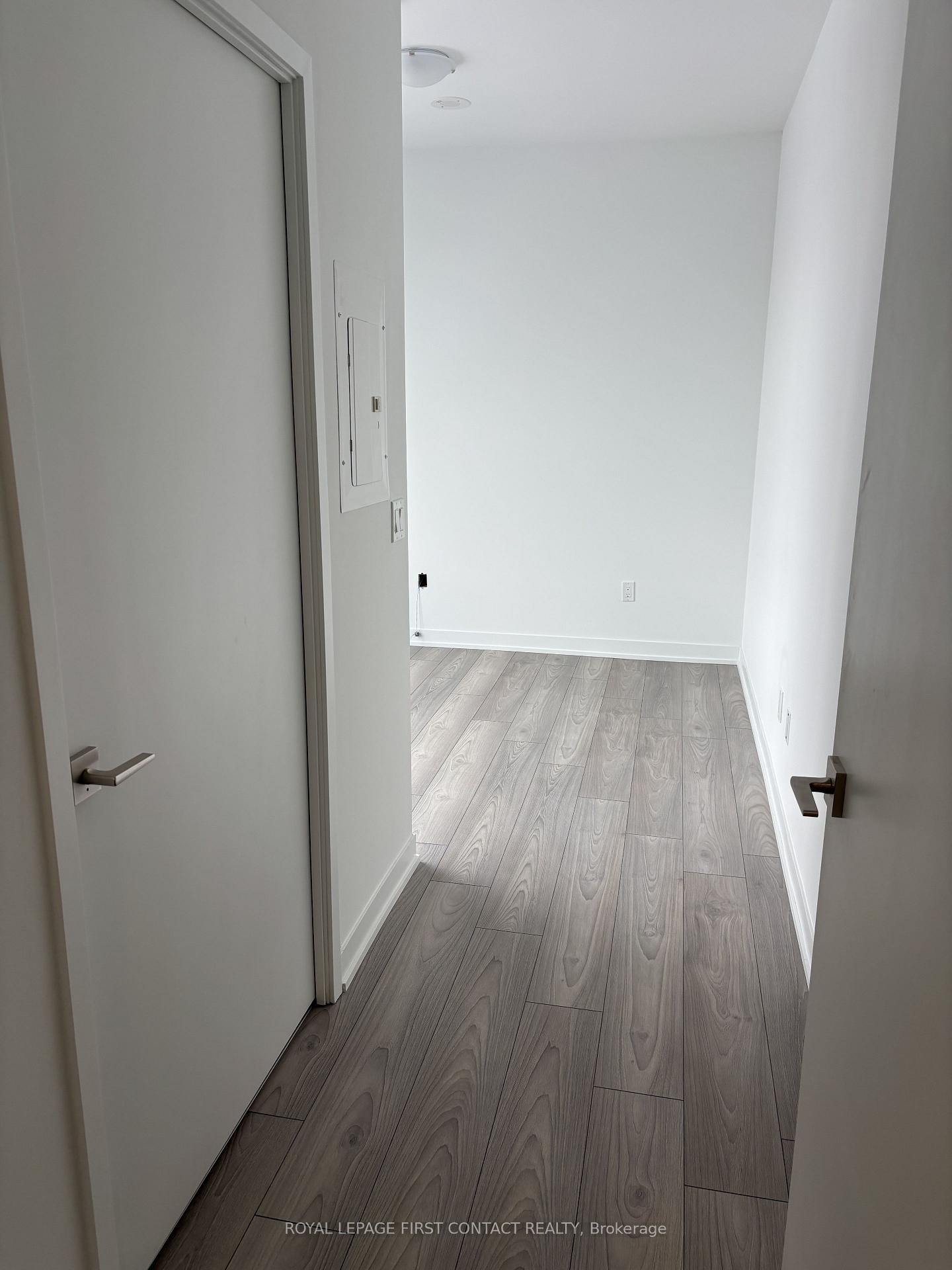 Photo 3 of Unit 1723, 498 Caldari Road, Vaughan, Concord — HOMEH