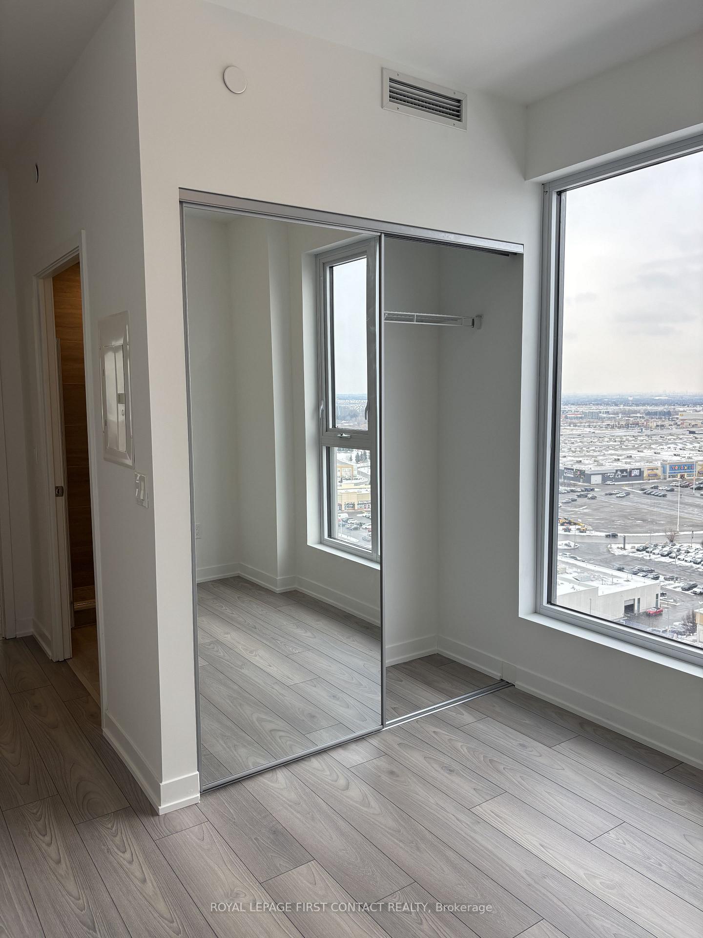 Photo 9 of Unit 1723, 498 Caldari Road, Vaughan, Concord — HOMEH