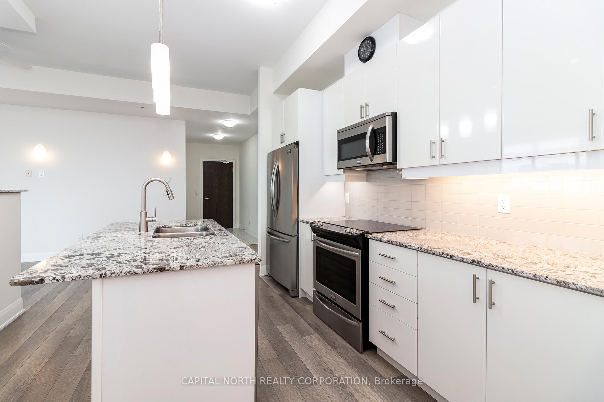 Photo 5 of Unit 506, 2900 Highway 7, Vaughan, Concord — HOMEH
