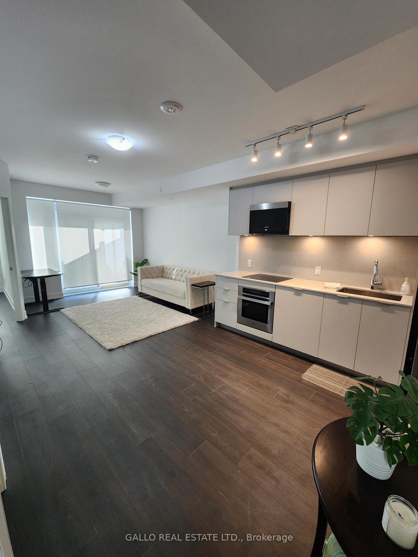 Photo 4 of Unit 303, 9 Clegg Road, Markham, Unionville — HOMEH