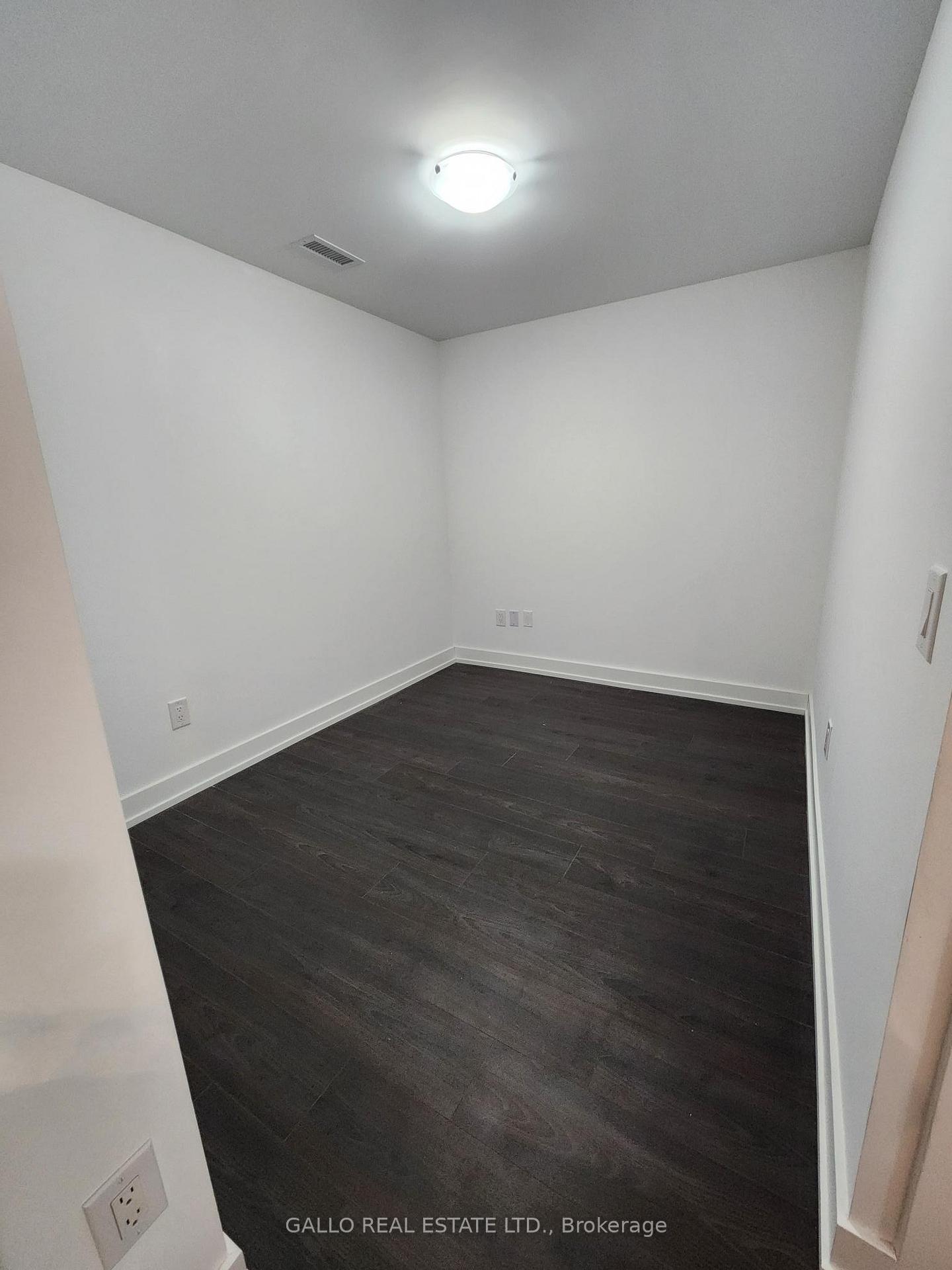 Photo 6 of Unit 303, 9 Clegg Road, Markham, Unionville — HOMEH