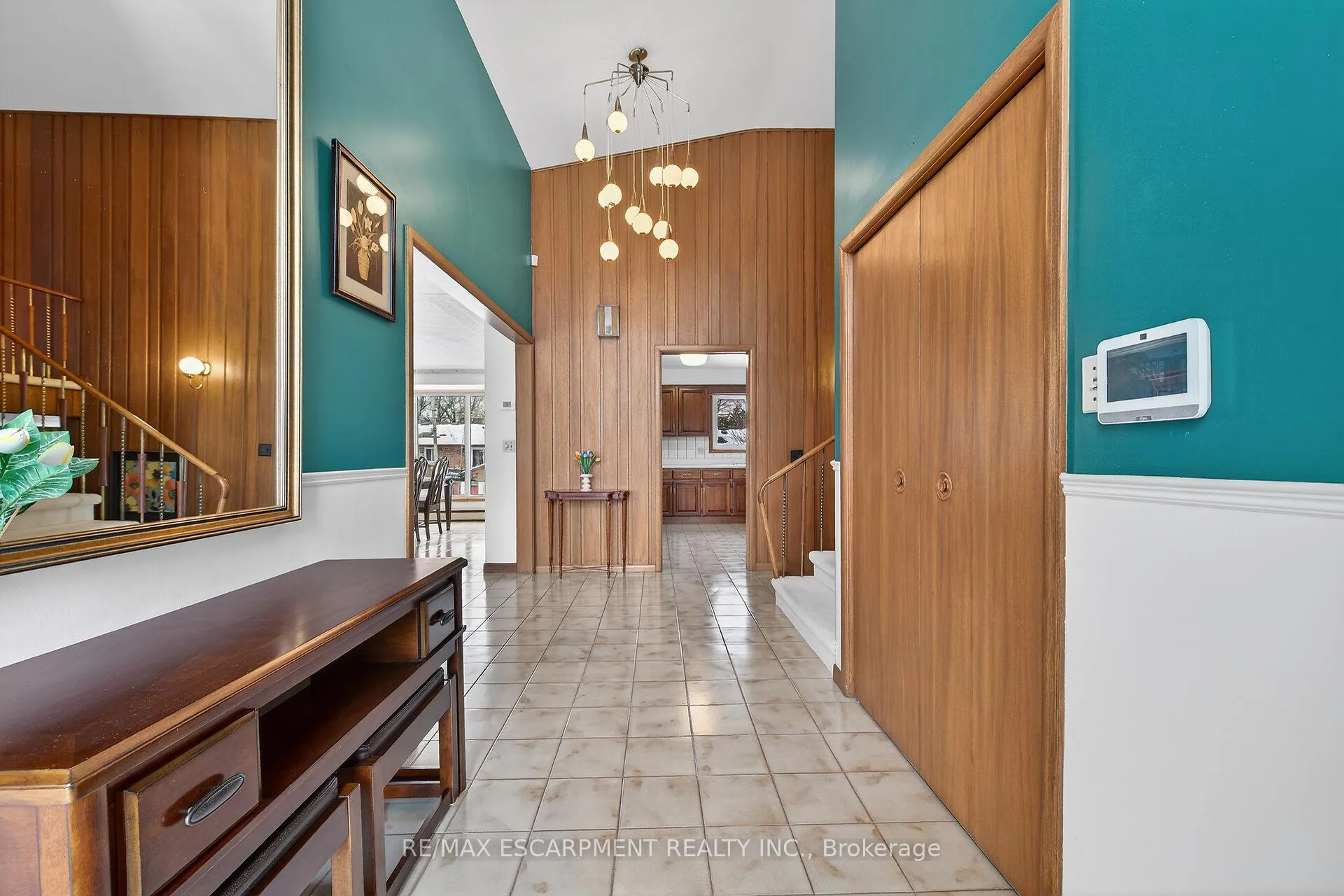 Photo 6 of 16 Southill Drive, Hamilton, Centremount — HOMEH