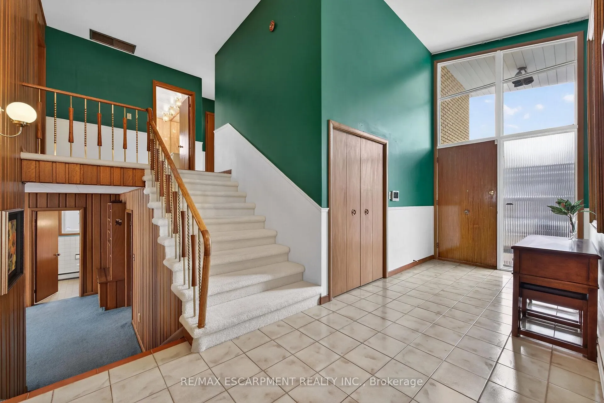 Photo 7 of 16 Southill Drive, Hamilton, Centremount — HOMEH