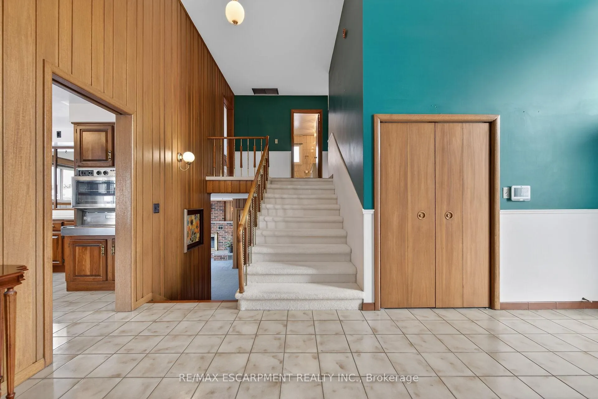 Photo 8 of 16 Southill Drive, Hamilton, Centremount — HOMEH