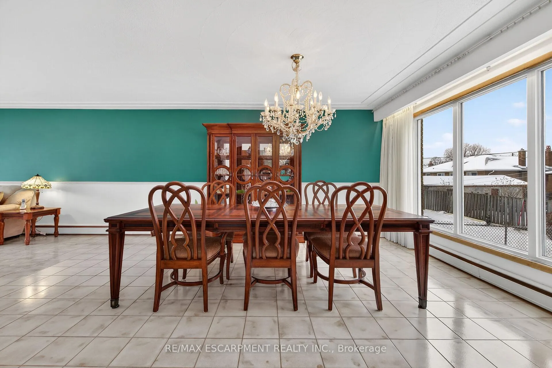 Photo 18 of 16 Southill Drive, Hamilton, Centremount — HOMEH