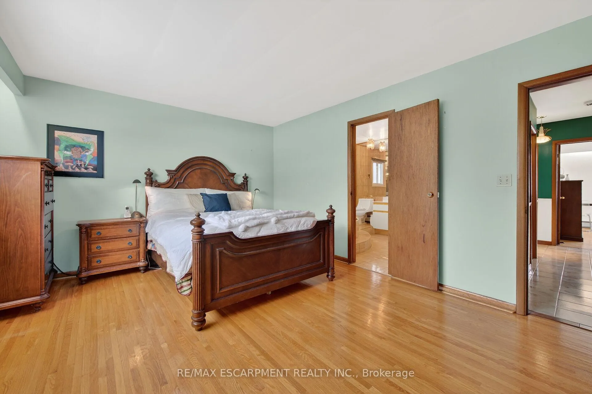 Photo 27 of 16 Southill Drive, Hamilton, Centremount — HOMEH