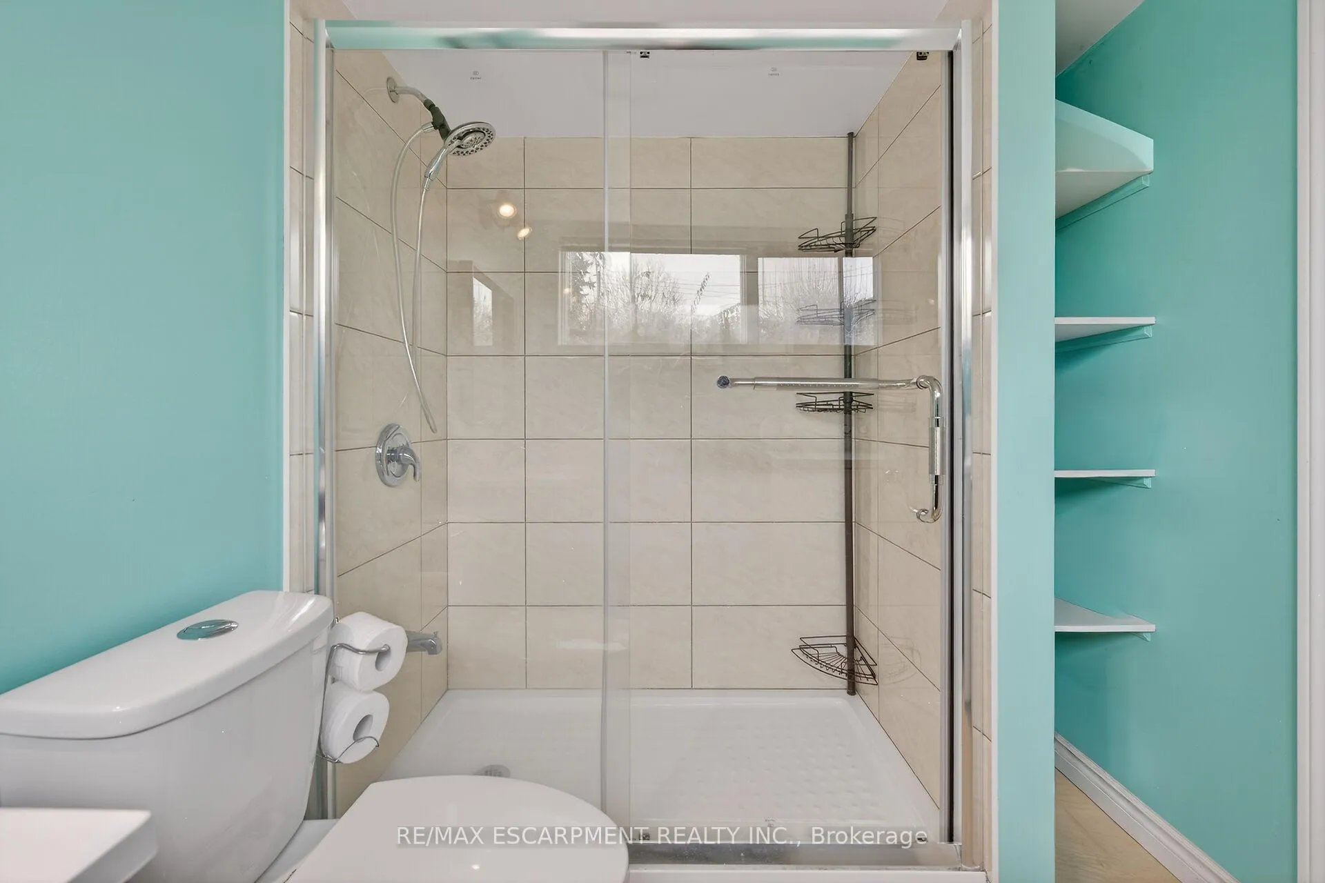 Photo 47 of 16 Southill Drive, Hamilton, Centremount — HOMEH
