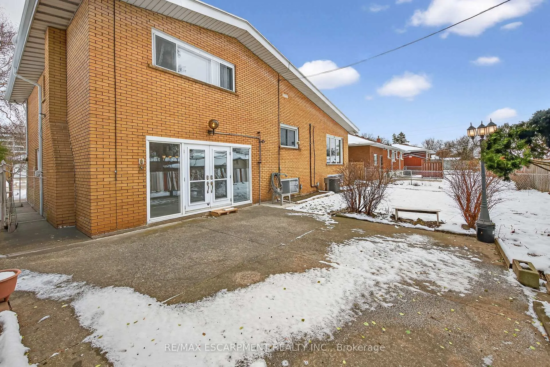 Photo 48 of 16 Southill Drive, Hamilton, Centremount — HOMEH