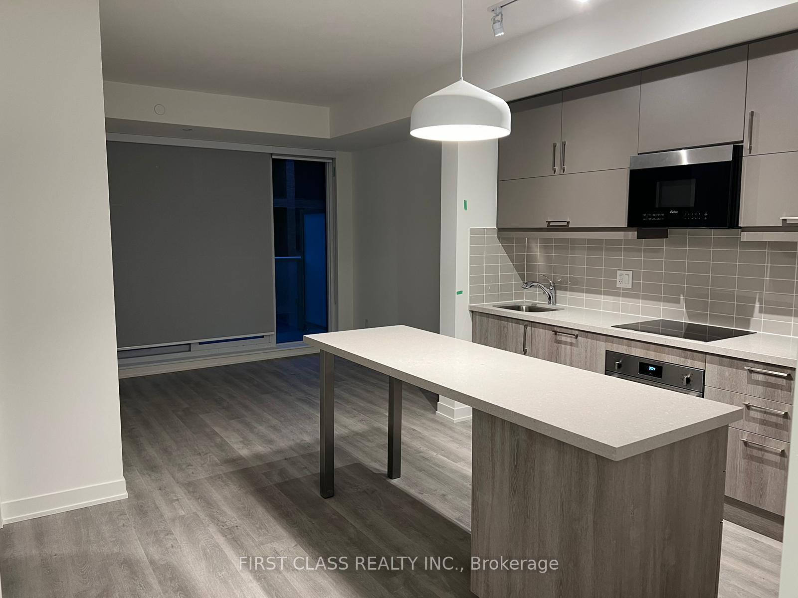 Photo 5 of Unit 907A, 8119 Birchmount Road, Markham, Unionville — HOMEH
