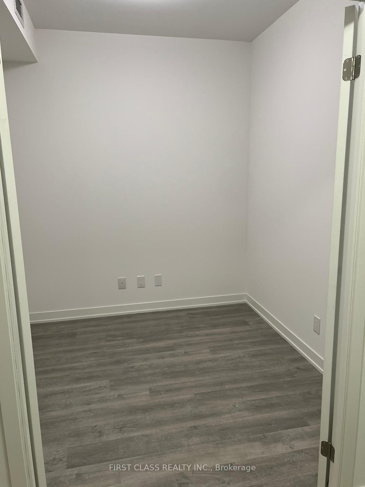 Photo 6 of Unit 907A, 8119 Birchmount Road, Markham, Unionville — HOMEH