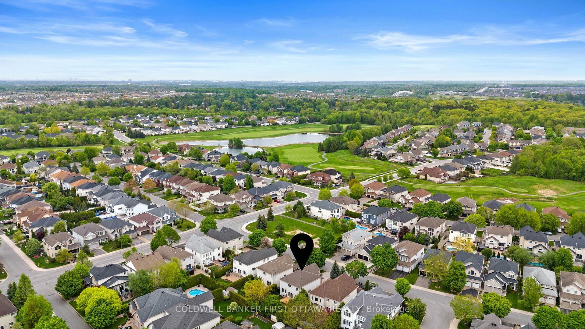 Photo 3 of 9 Calderwood Way, Ottawa, Barrhaven - Stonebridge — HOMEH