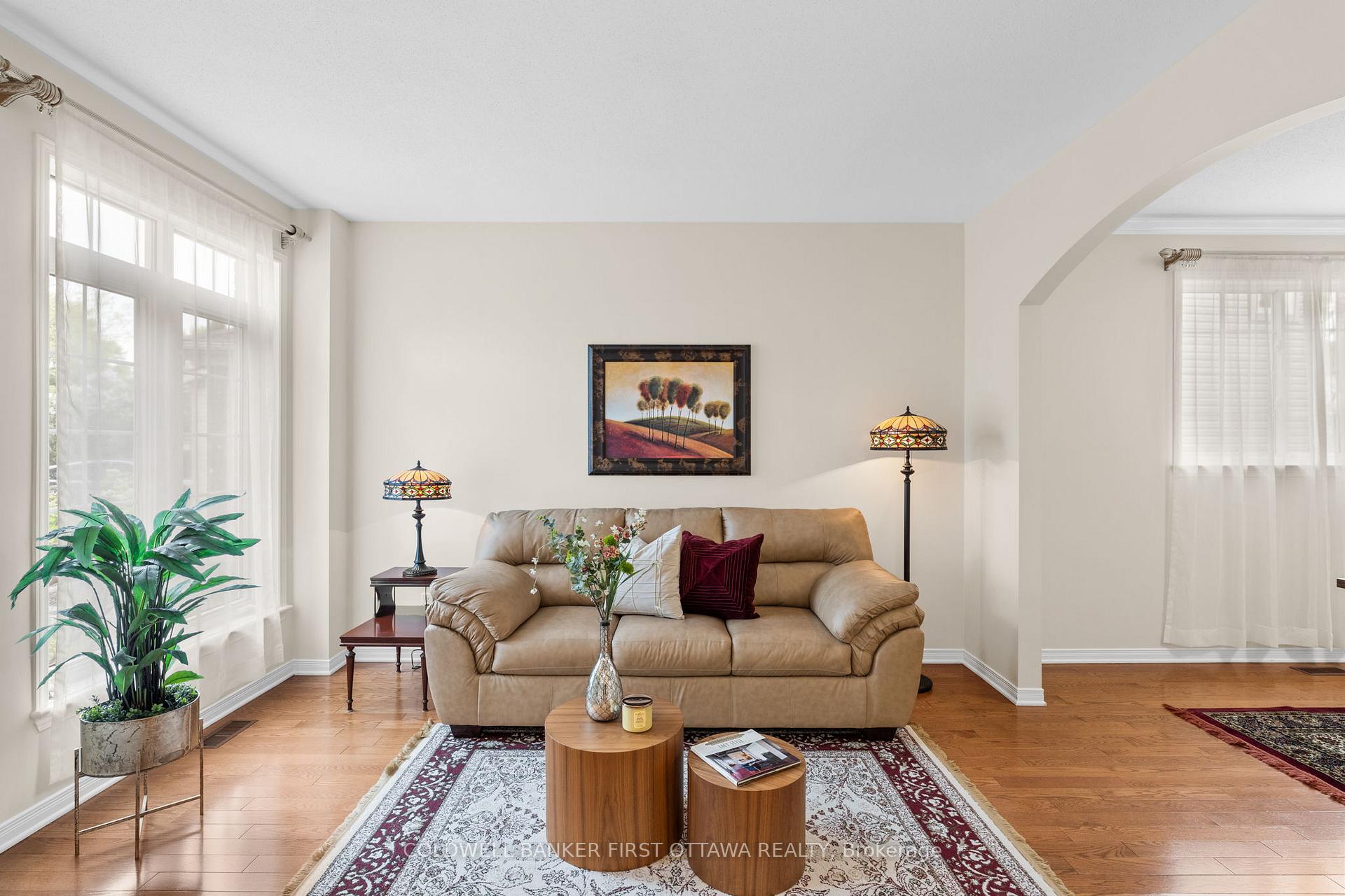 Photo 5 of 9 Calderwood Way, Ottawa, Barrhaven - Stonebridge — HOMEH