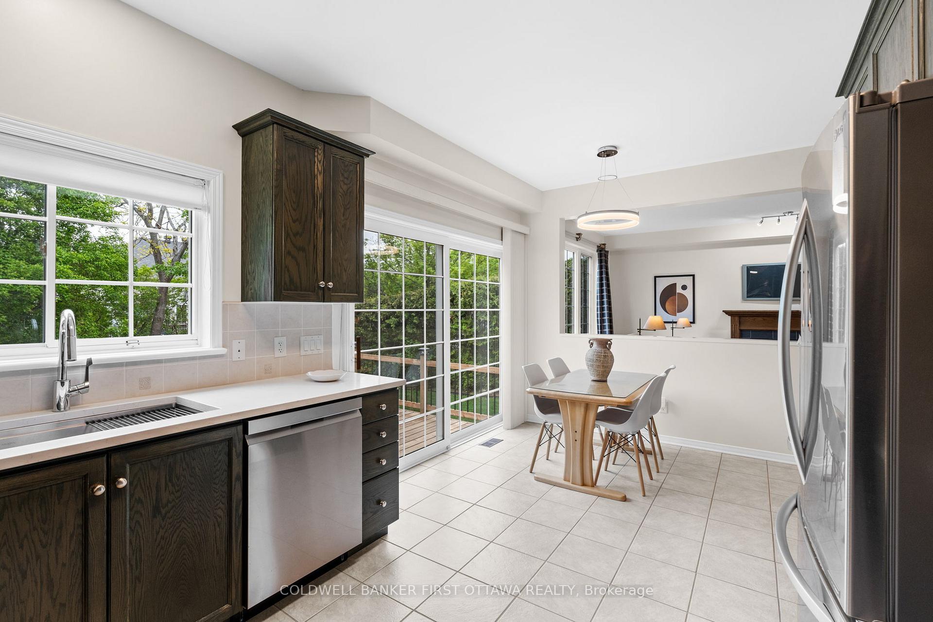 Photo 12 of 9 Calderwood Way, Ottawa, Barrhaven - Stonebridge — HOMEH