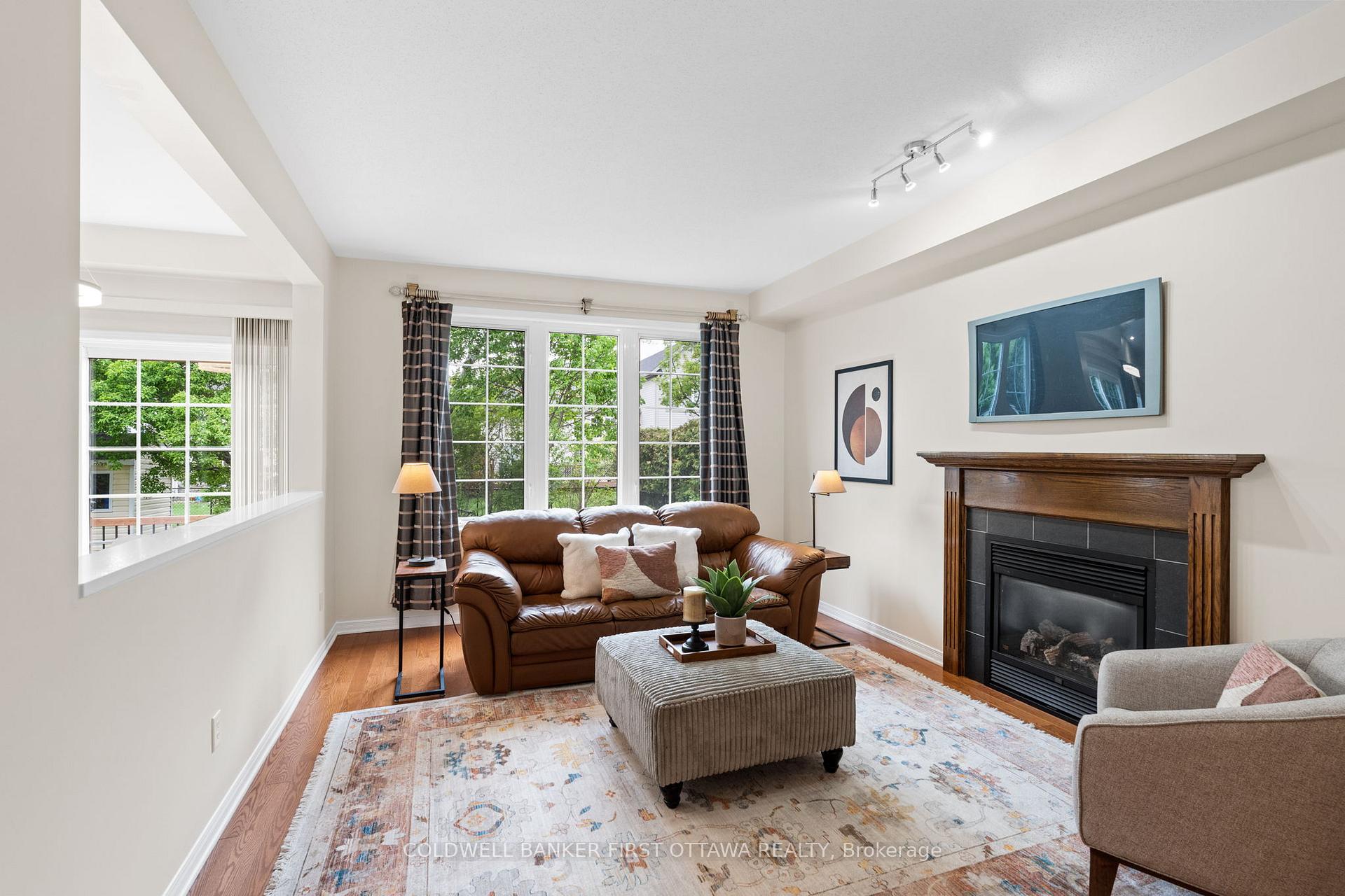 Photo 14 of 9 Calderwood Way, Ottawa, Barrhaven - Stonebridge — HOMEH