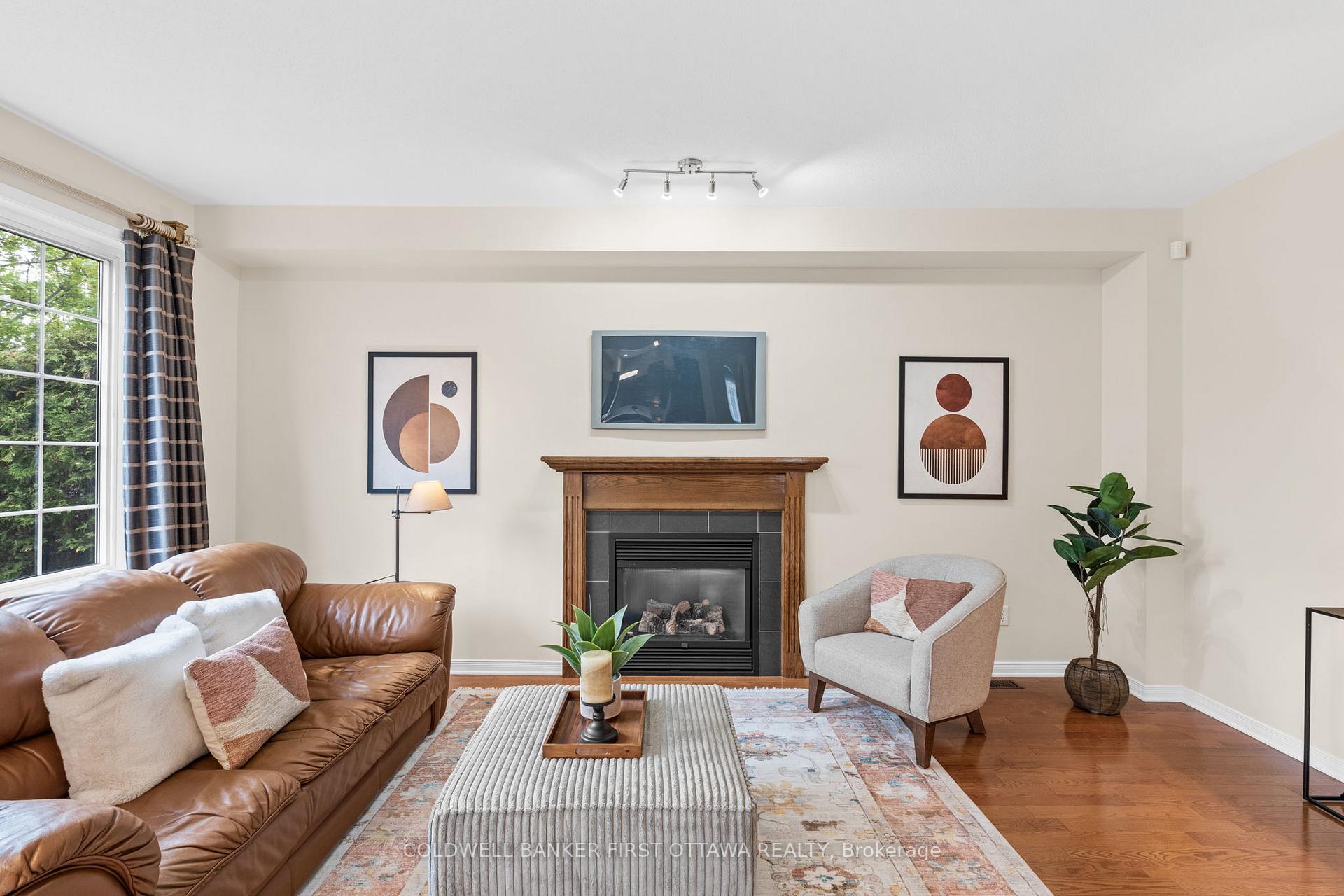 Photo 15 of 9 Calderwood Way, Ottawa, Barrhaven - Stonebridge — HOMEH