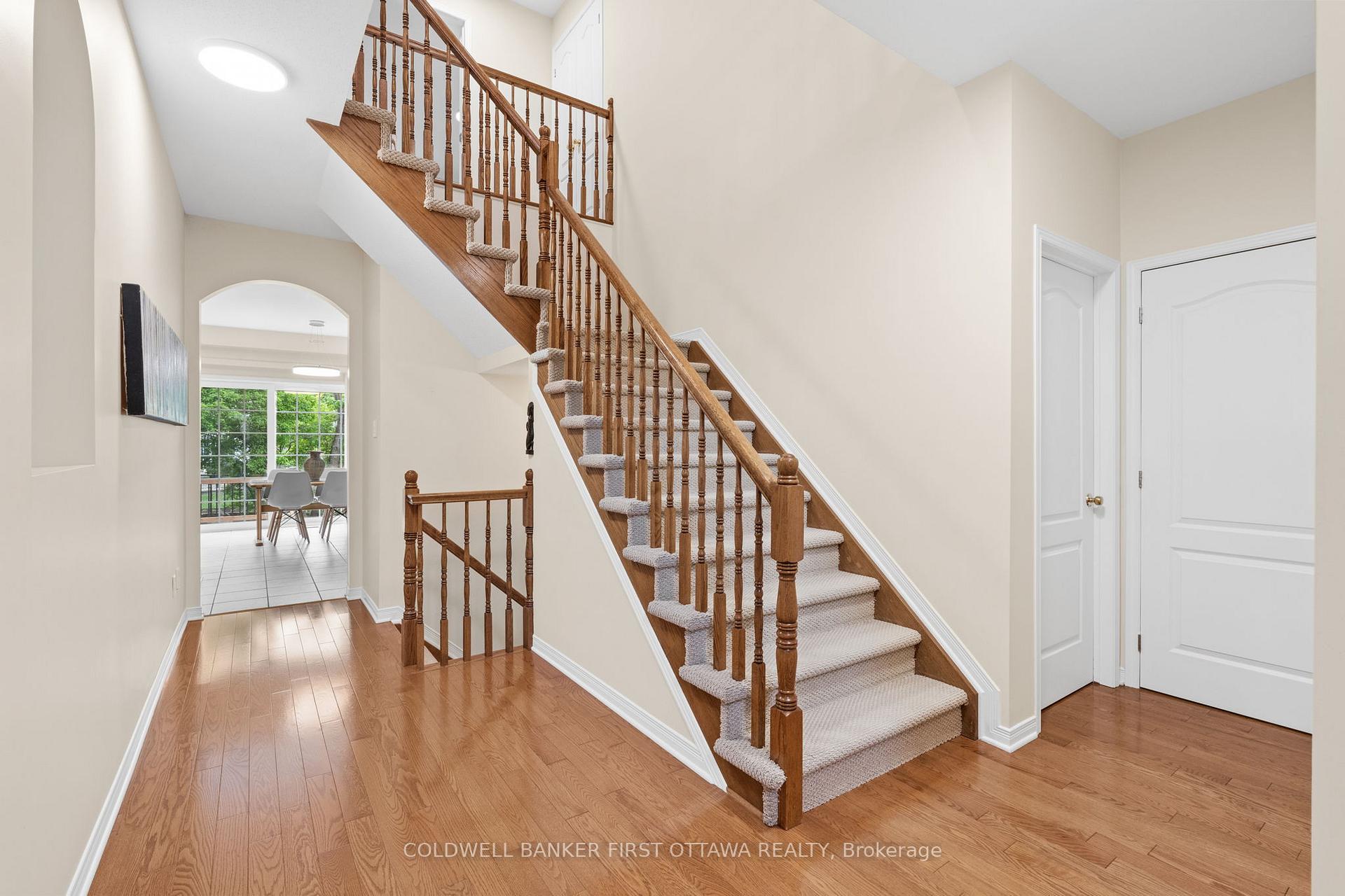 Photo 19 of 9 Calderwood Way, Ottawa, Barrhaven - Stonebridge — HOMEH