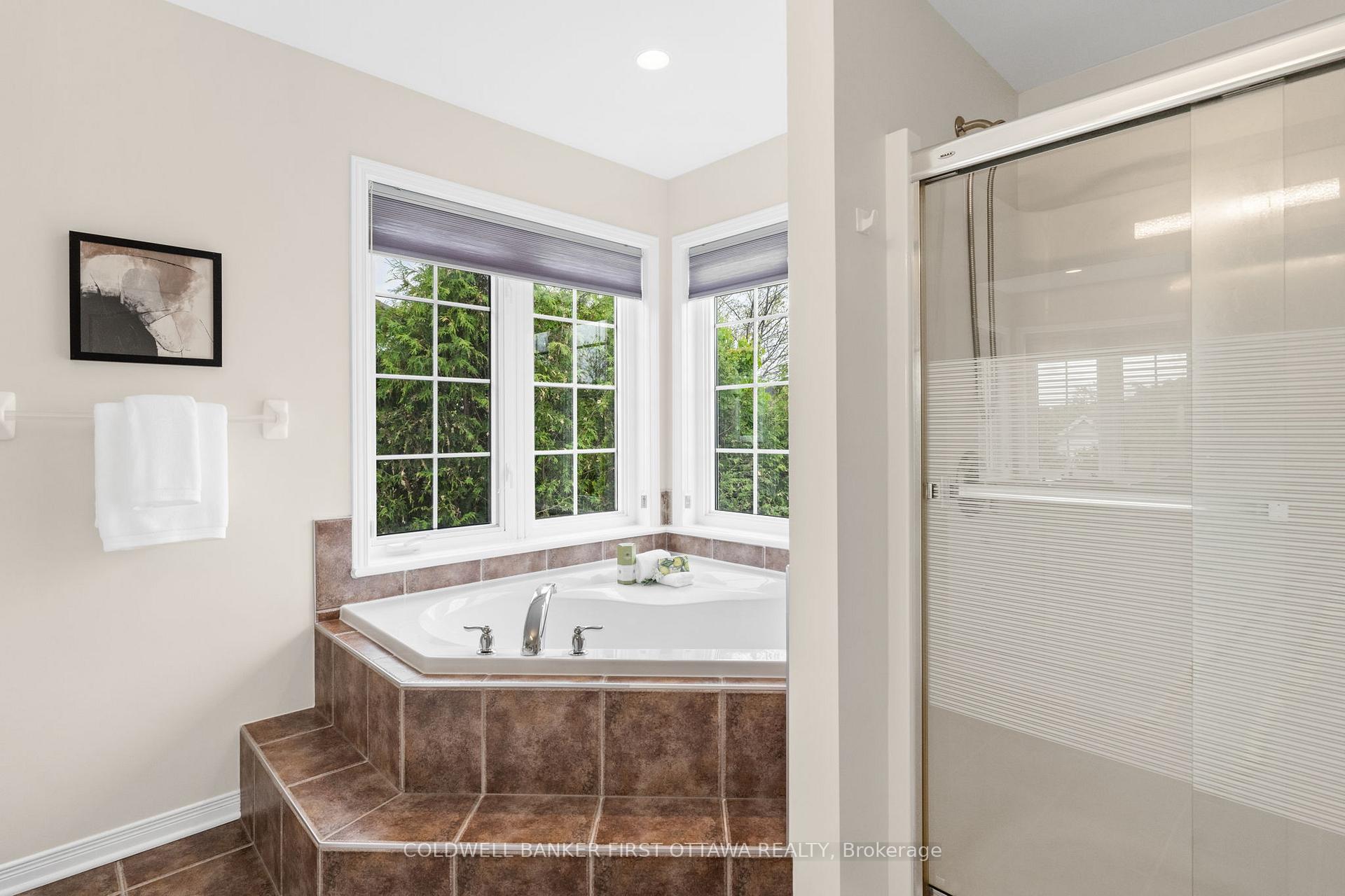 Photo 23 of 9 Calderwood Way, Ottawa, Barrhaven - Stonebridge — HOMEH