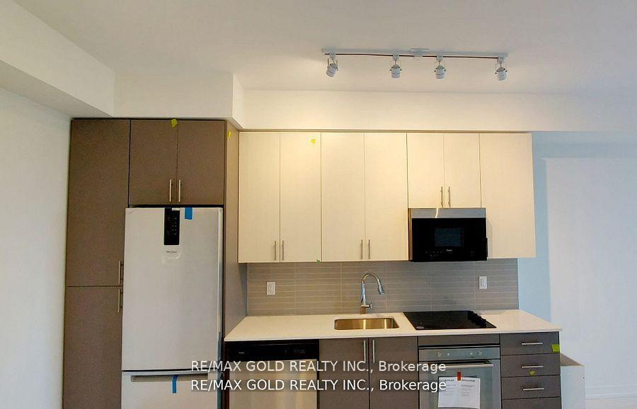 Photo 4 of Unit 616, 415 Main Street, Hamilton, Kirkendall — HOMEH
