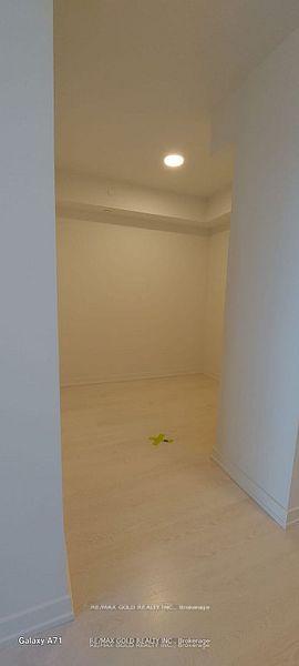 Photo 6 of Unit 616, 415 Main Street, Hamilton, Kirkendall — HOMEH