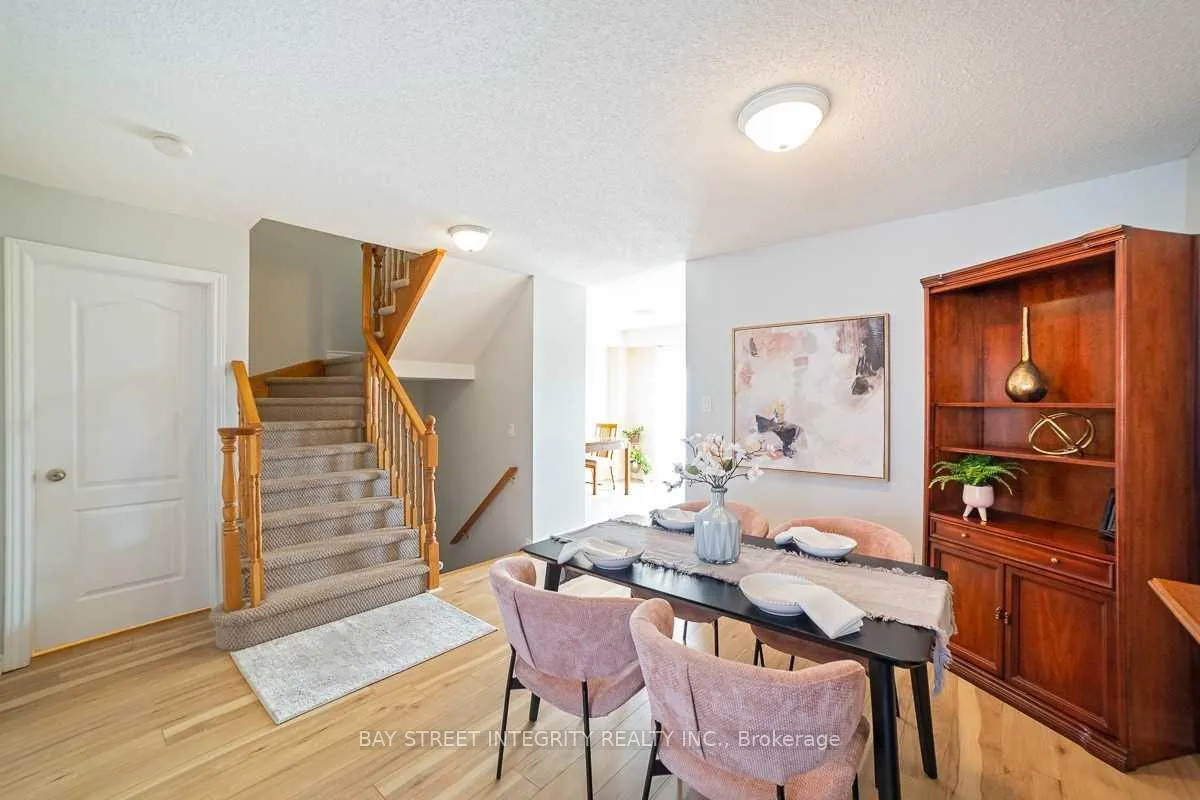 Photo 4 of 13 Vansickle Street, Hamilton, Ancaster — HOMEH