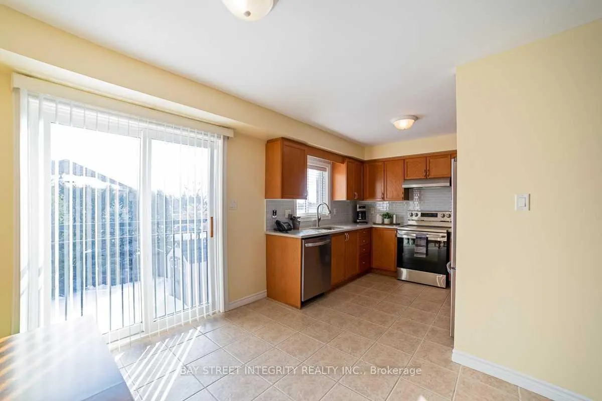 Photo 7 of 13 Vansickle Street, Hamilton, Ancaster — HOMEH