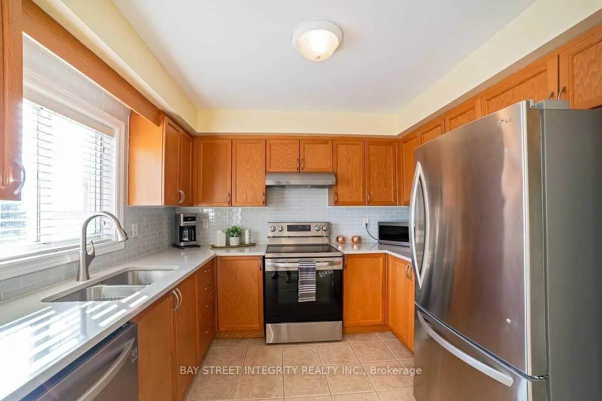 Photo 9 of 13 Vansickle Street, Hamilton, Ancaster — HOMEH