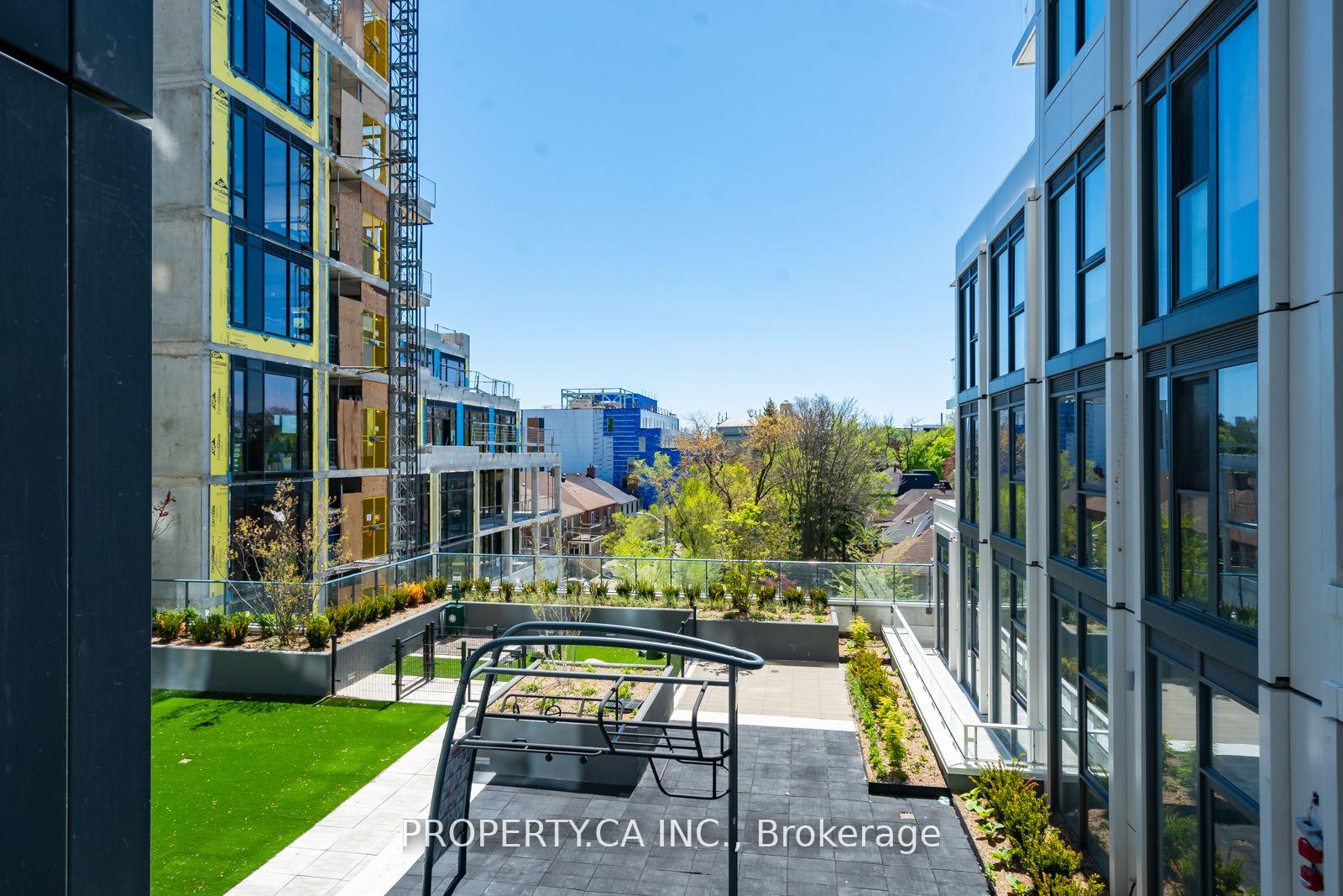 Photo 16 of Unit 305, 2020 Bathurst Street, Toronto, Humewood-Cedarvale — HOMEH