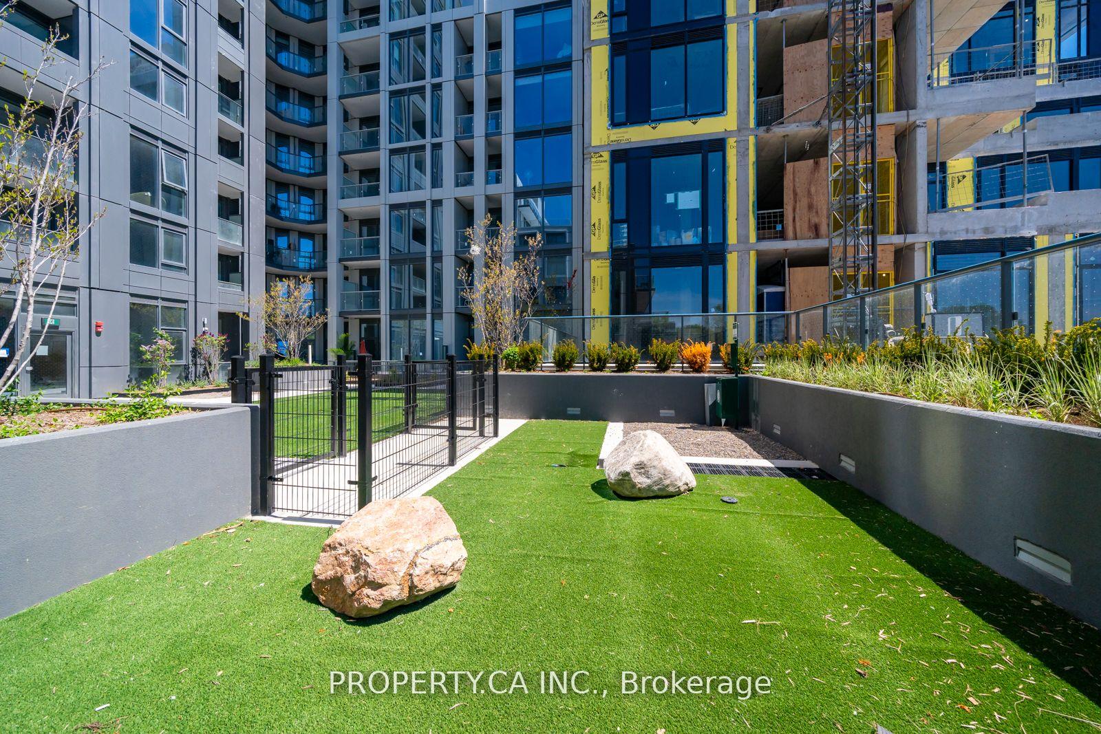 Photo 26 of Unit 305, 2020 Bathurst Street, Toronto, Humewood-Cedarvale — HOMEH