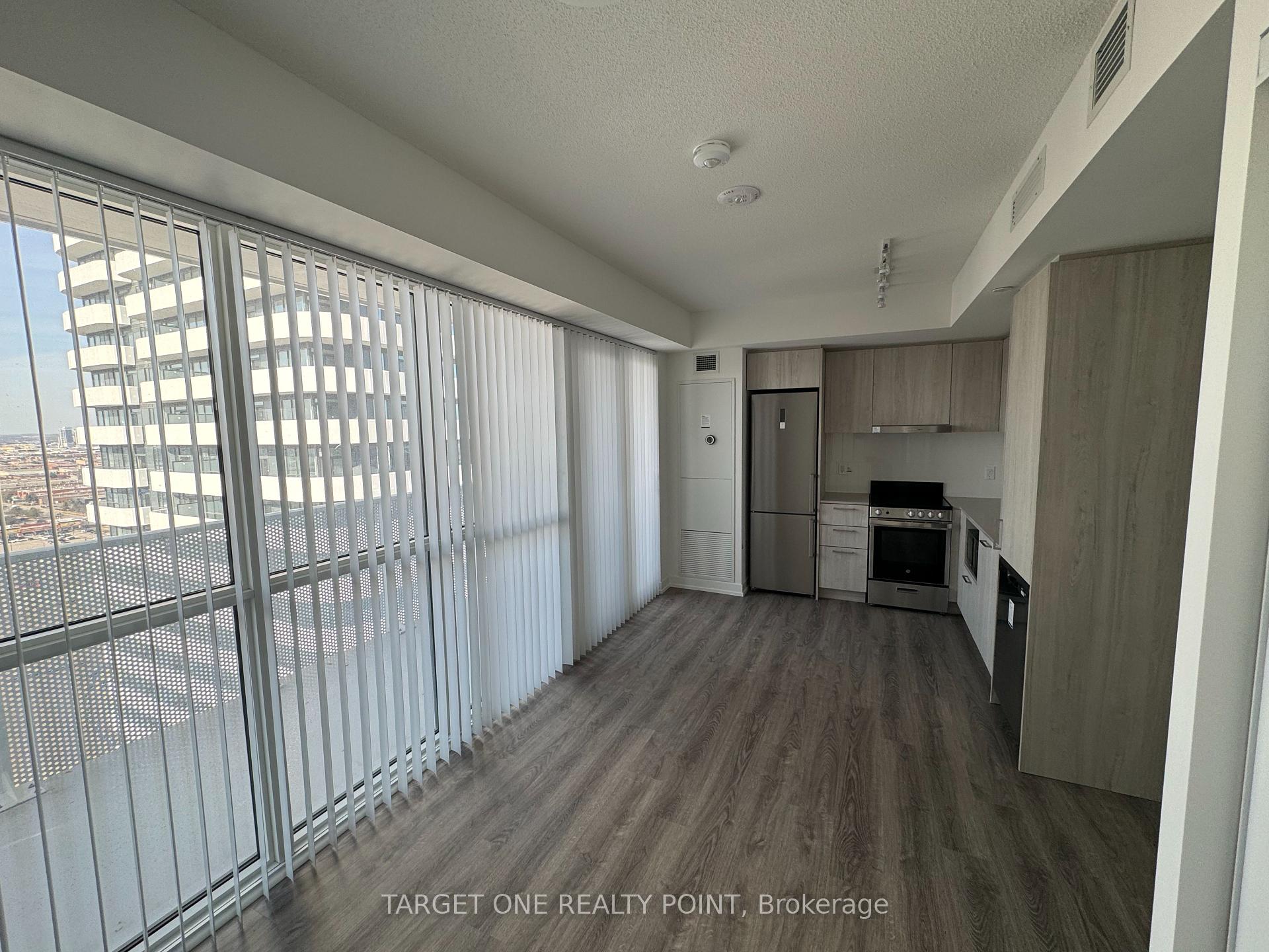 Photo 3 of Unit 3012, 195 Commerce Street, Vaughan, Vaughan Corporate Centre — HOMEH