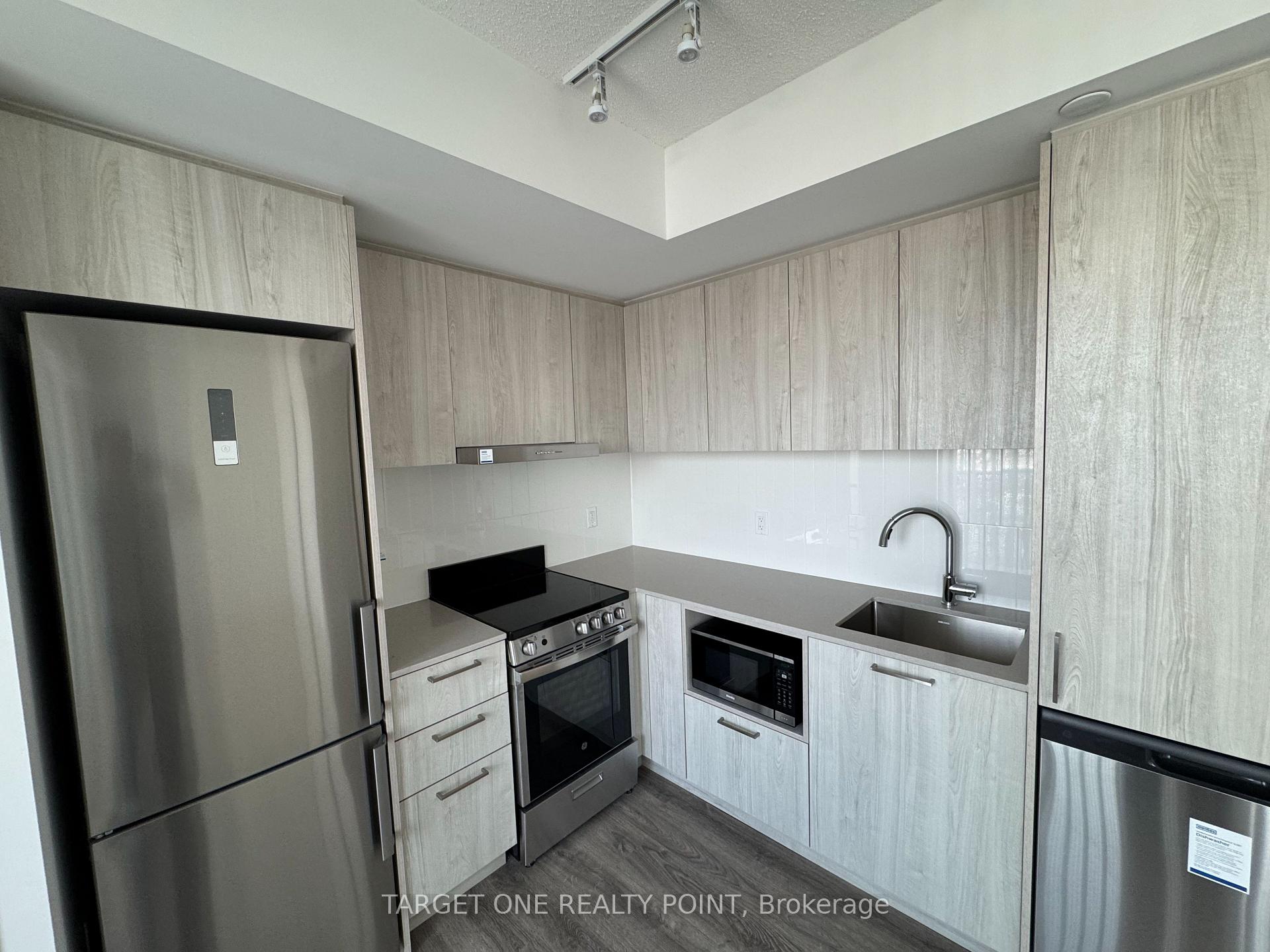 Photo 6 of Unit 3012, 195 Commerce Street, Vaughan, Vaughan Corporate Centre — HOMEH