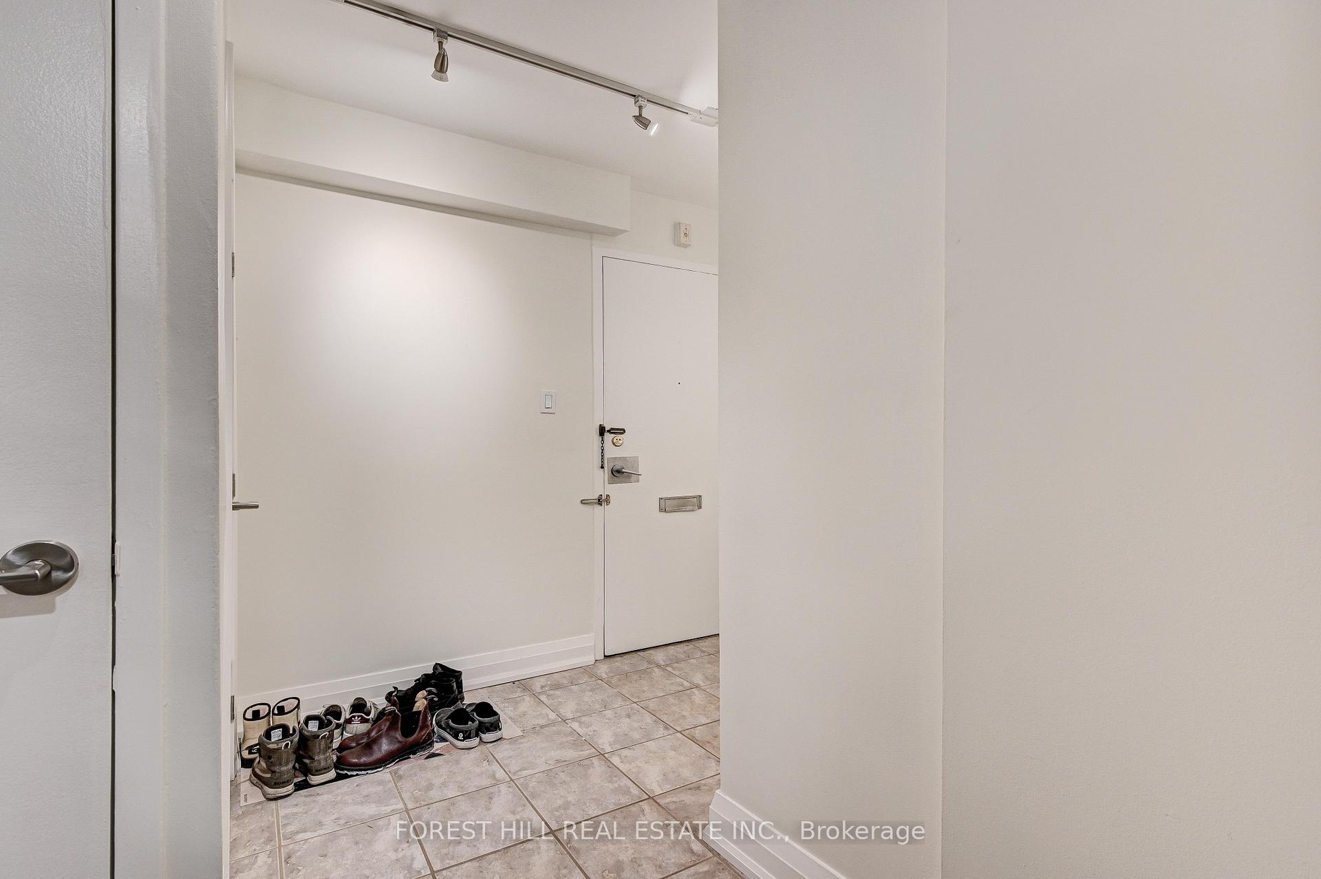 Photo 18 of Unit 211, 335 Lonsdale Road, Toronto, Forest Hill South — HOMEH
