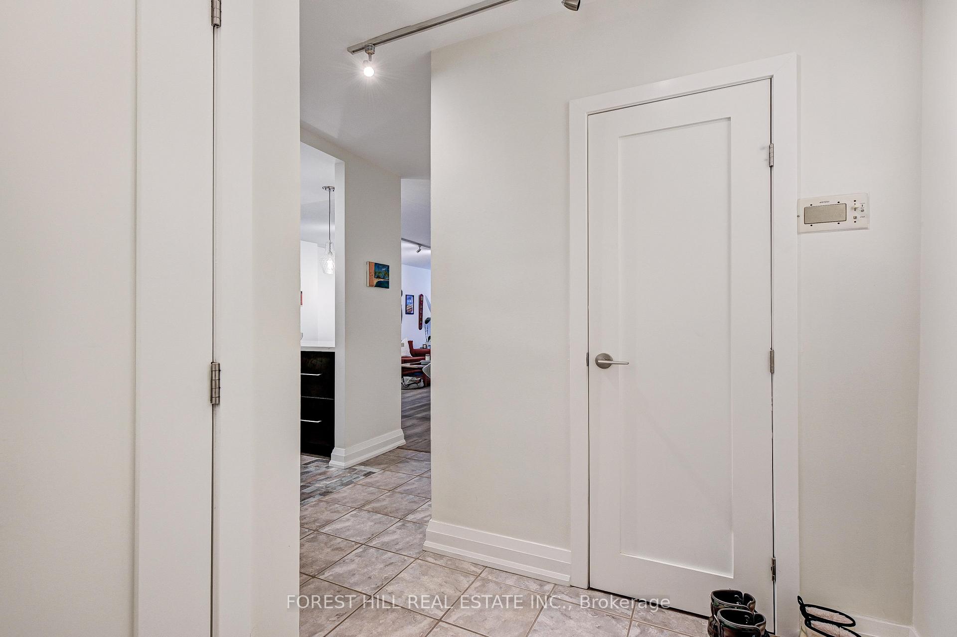 Photo 9 of Unit 211, 335 Lonsdale Road, Toronto, Forest Hill South — HOMEH