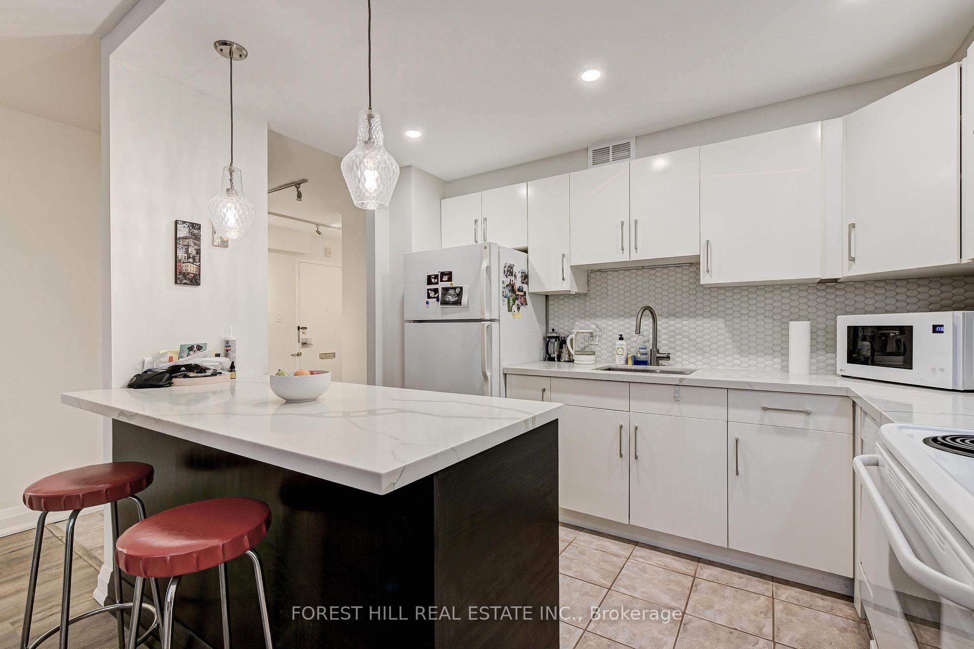 Photo 10 of Unit 211, 335 Lonsdale Road, Toronto, Forest Hill South — HOMEH