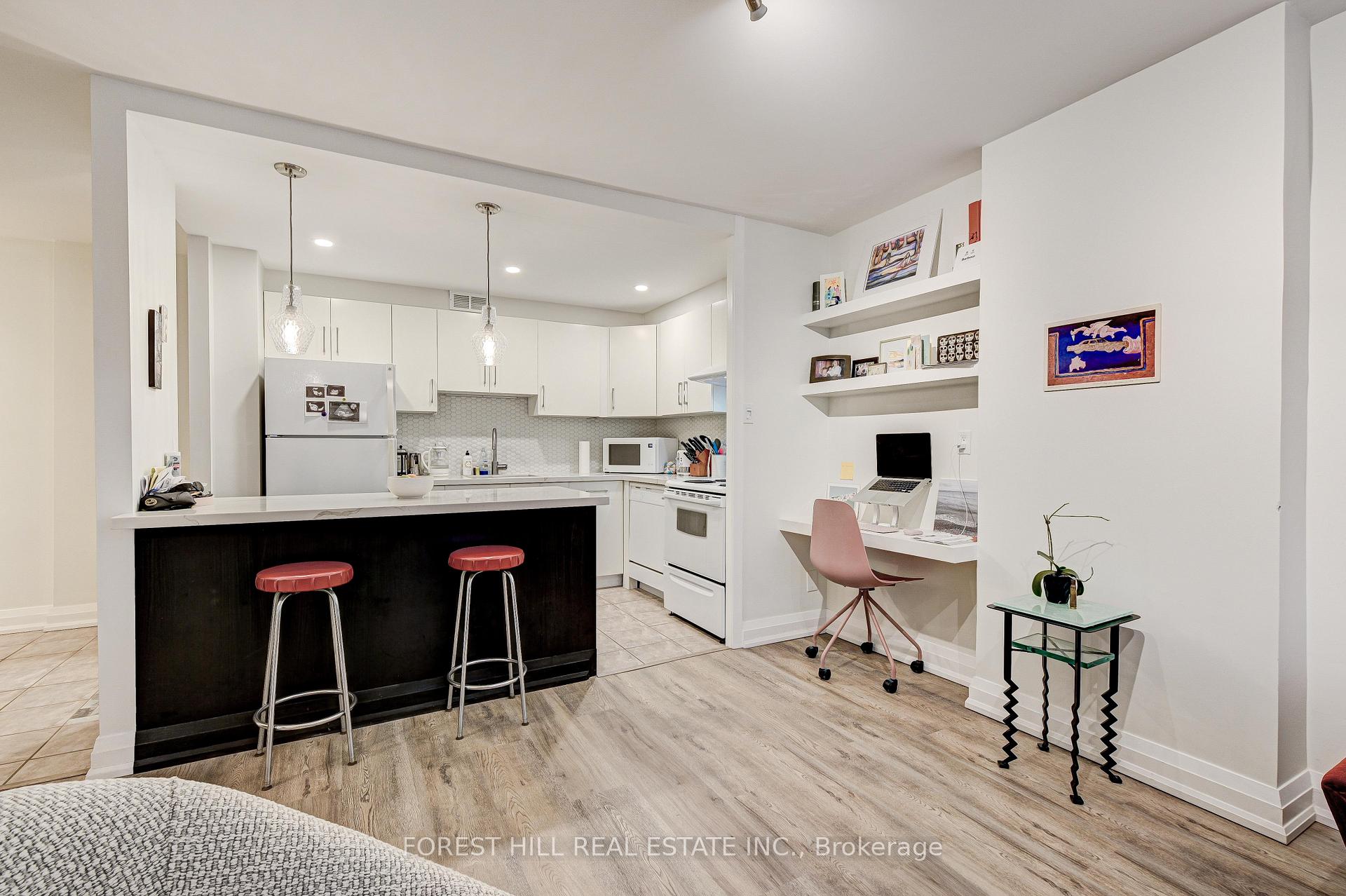 Photo 6 of Unit 211, 335 Lonsdale Road, Toronto, Forest Hill South — HOMEH