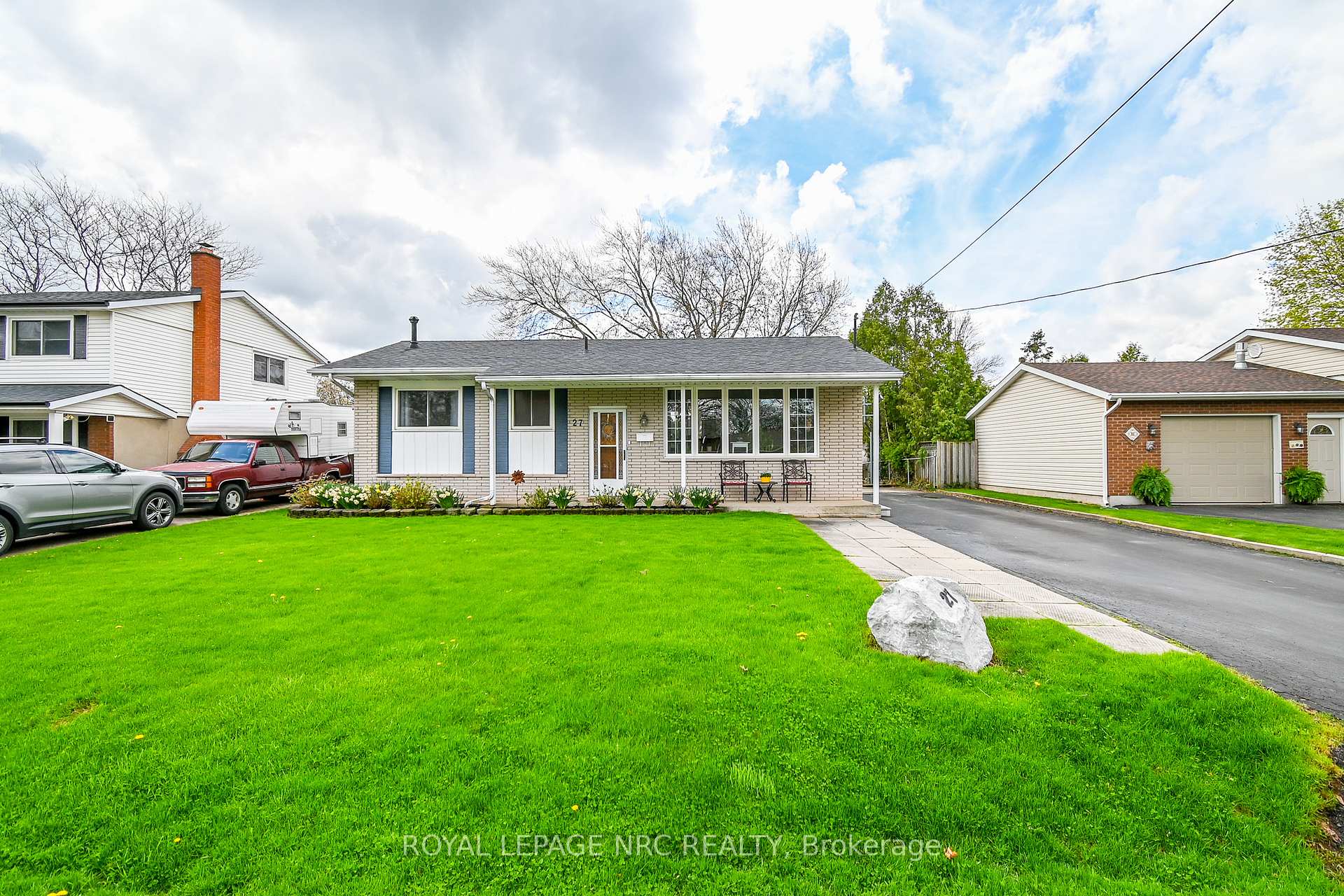 Photo 2 of 27 Forest Road, Grimsby, Grimsby Beach — HOMEH