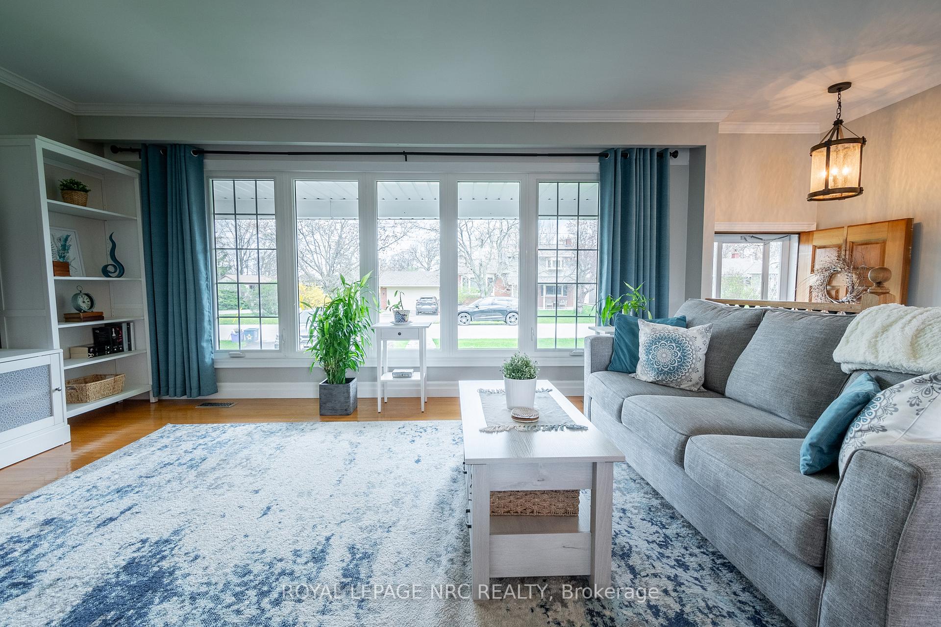 Photo 10 of 27 Forest Road, Grimsby, Grimsby Beach — HOMEH